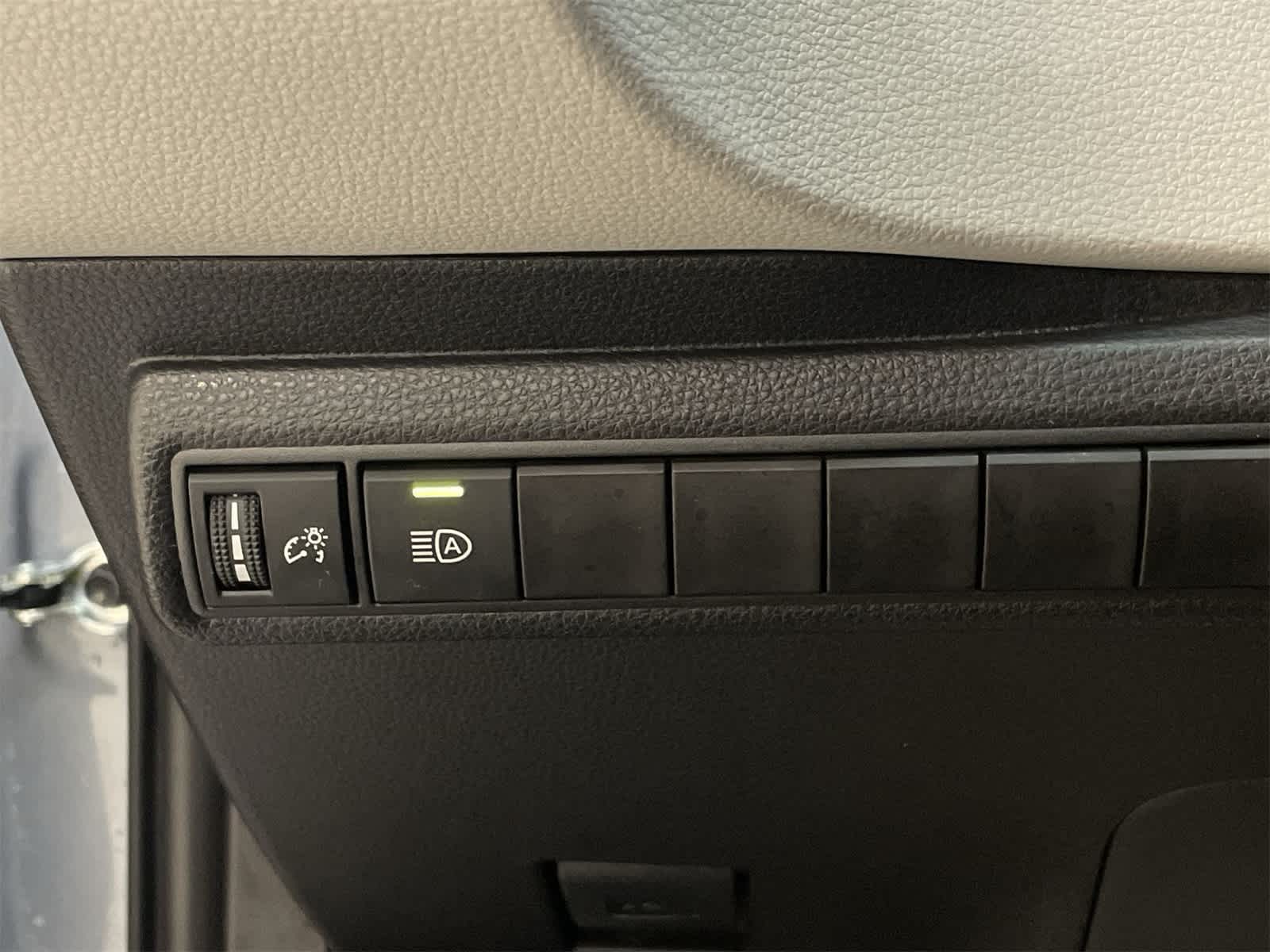 Thumbnail: 2026 Toyota Corolla - 26