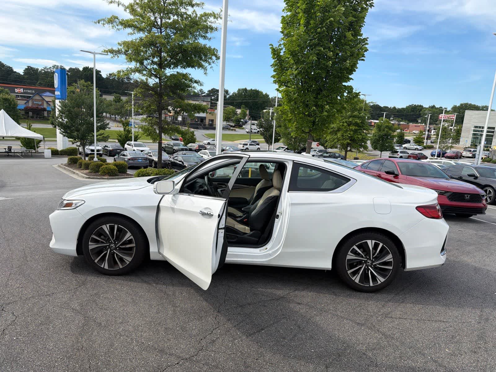 Thumbnail: 2016 Honda Accord - 17