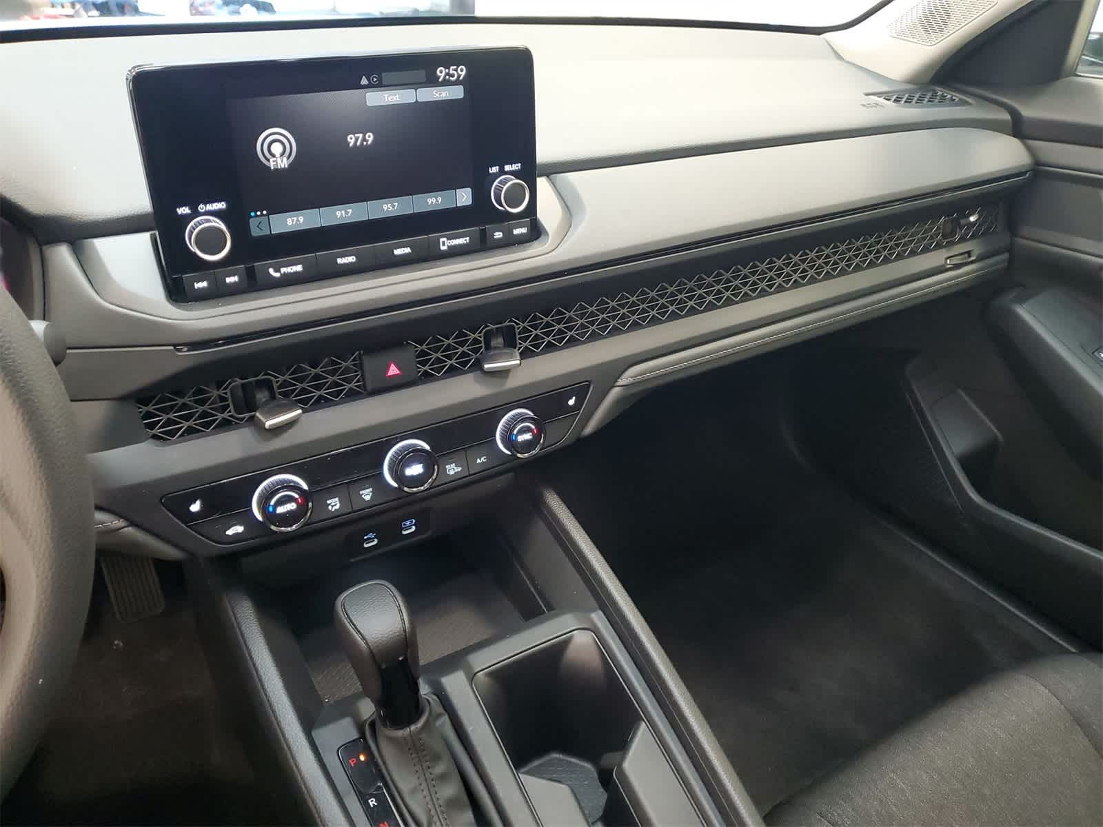 Thumbnail: 2023 Honda Accord - 28