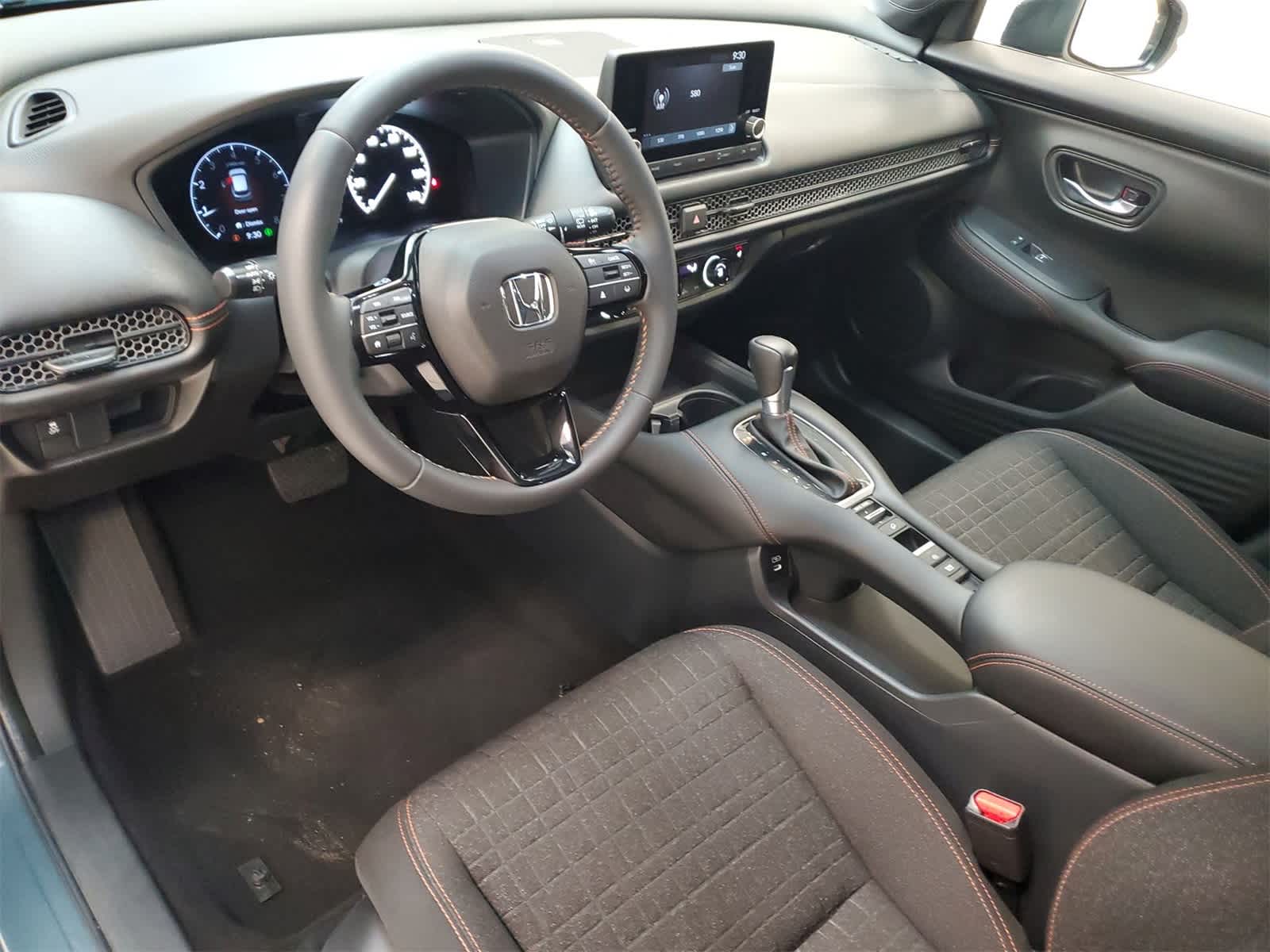 Thumbnail: 2025 Honda HR-V - 2