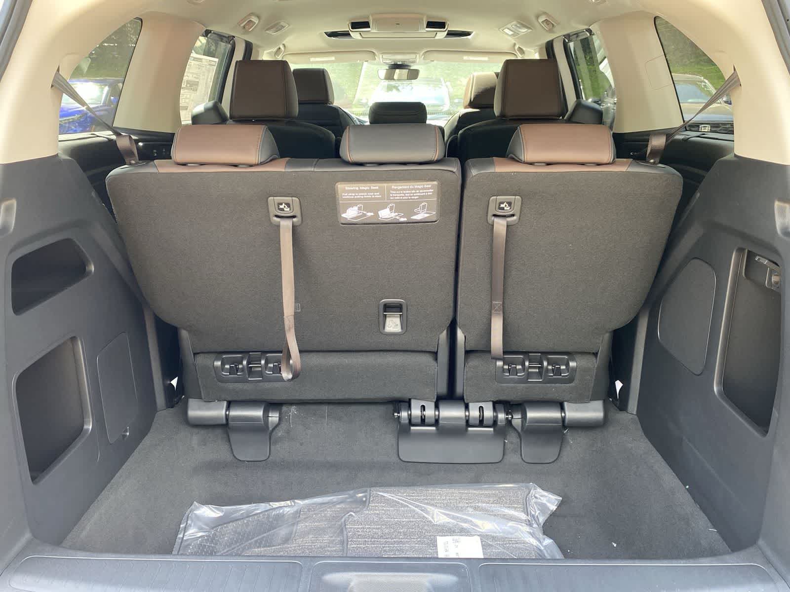 Thumbnail: 2026 Honda Odyssey - 9