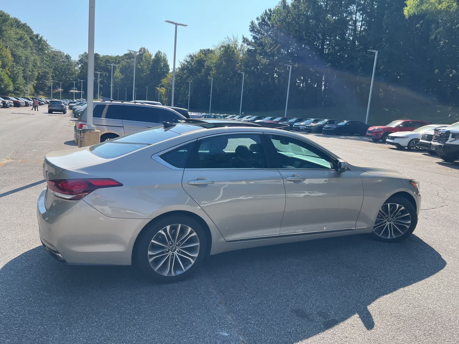 Thumbnail: 2015 Hyundai Genesis - 12