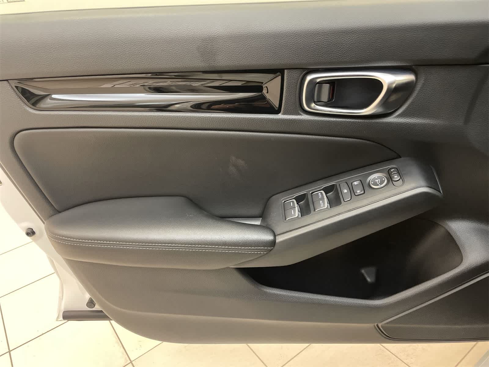 Thumbnail: 2024 Honda Civic - 16