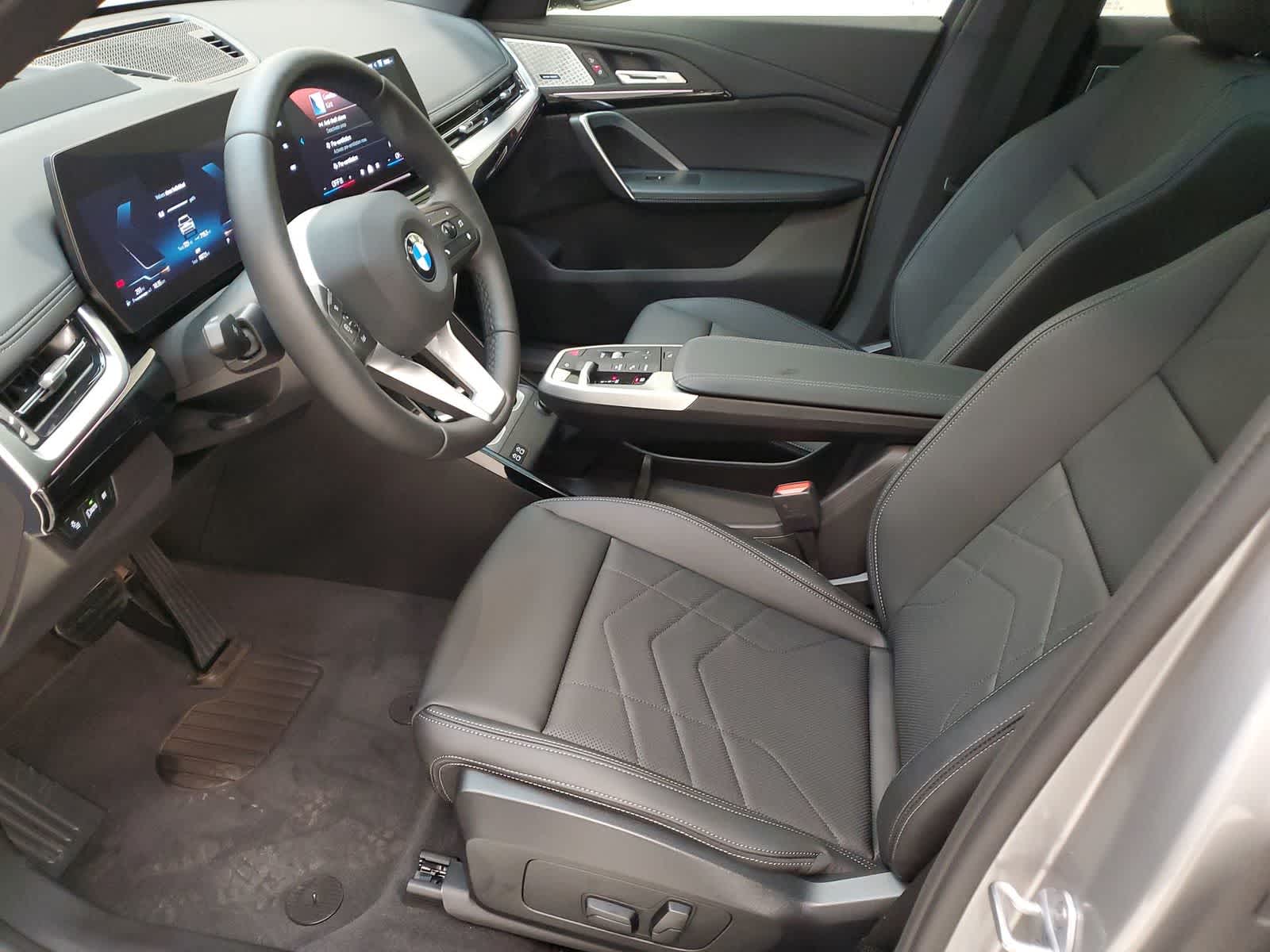 Thumbnail: 2025 BMW X1 - 21