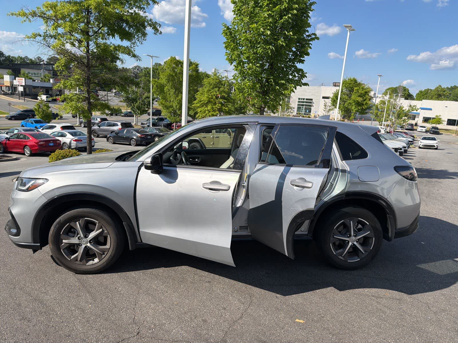 Thumbnail: 2023 Honda HR-V - 17