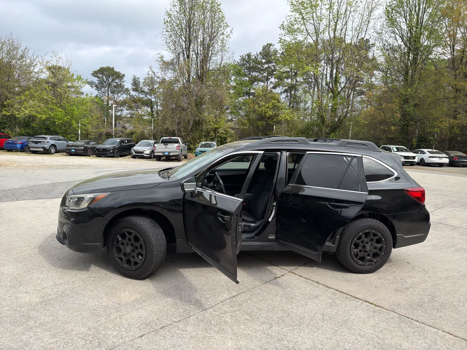 Thumbnail: 2018 Subaru Outback - 17