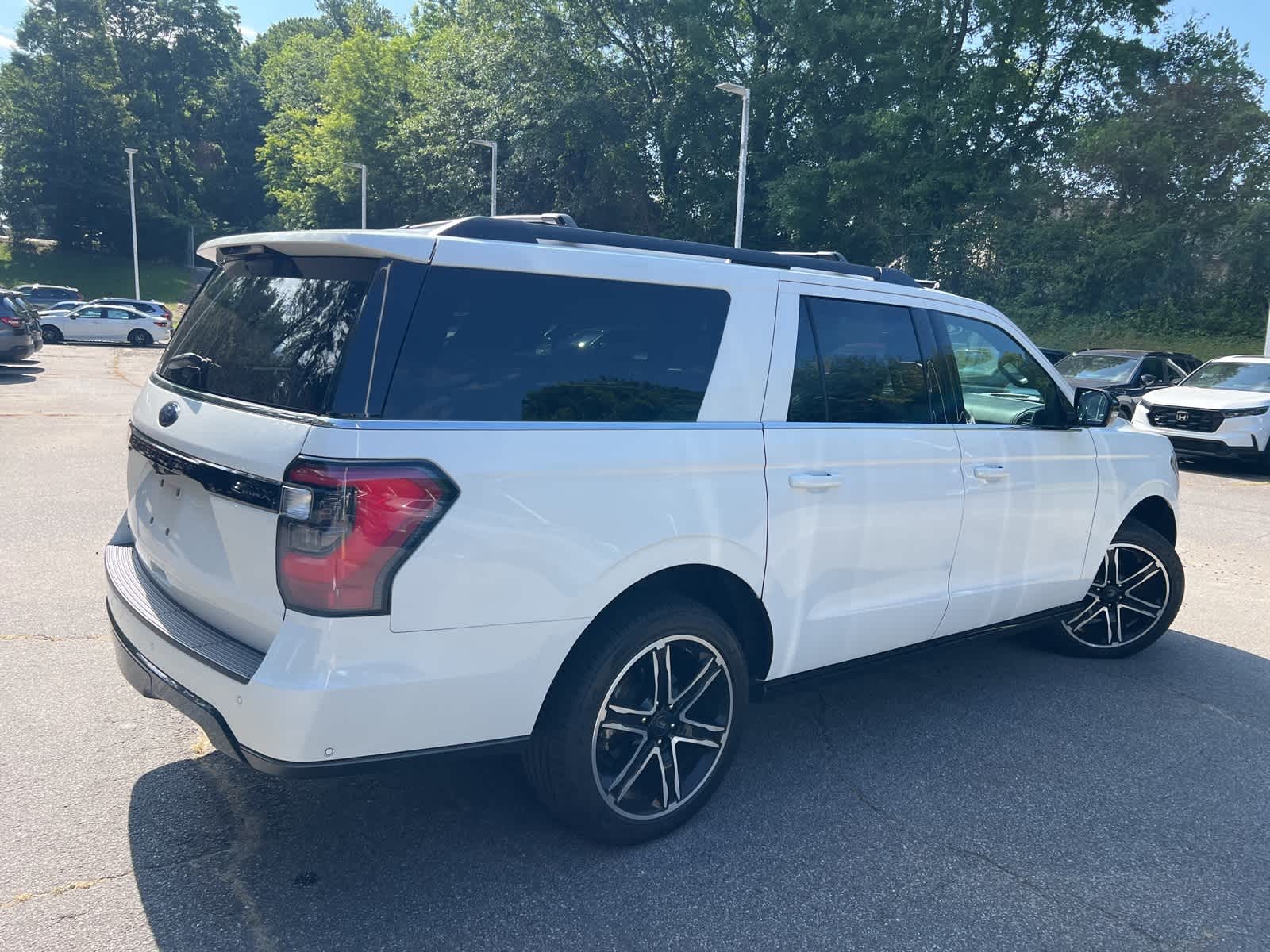 Thumbnail: 2020 Ford Expedition MAX - 10