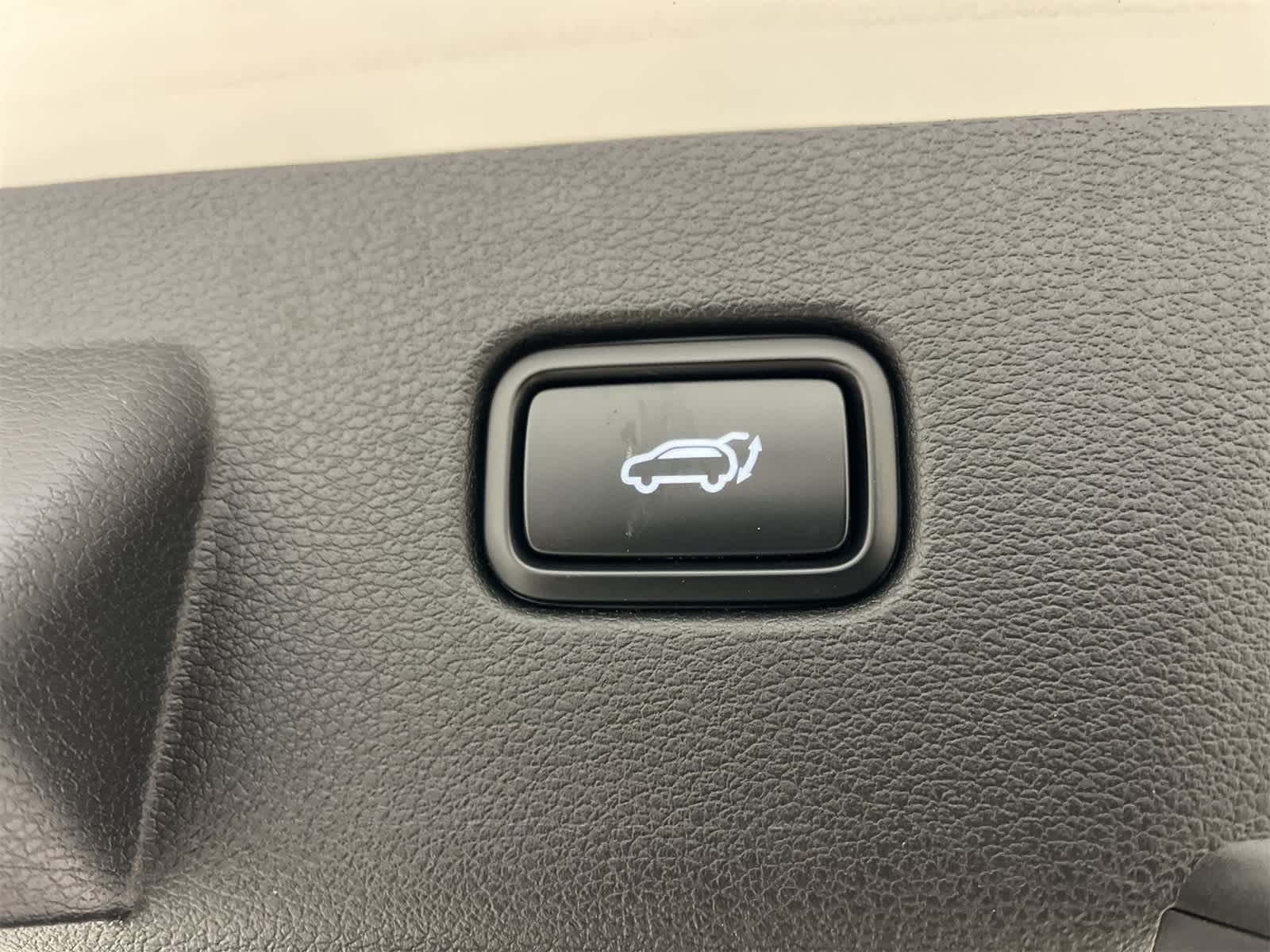 Thumbnail: 2023 Kia Sportage - 25