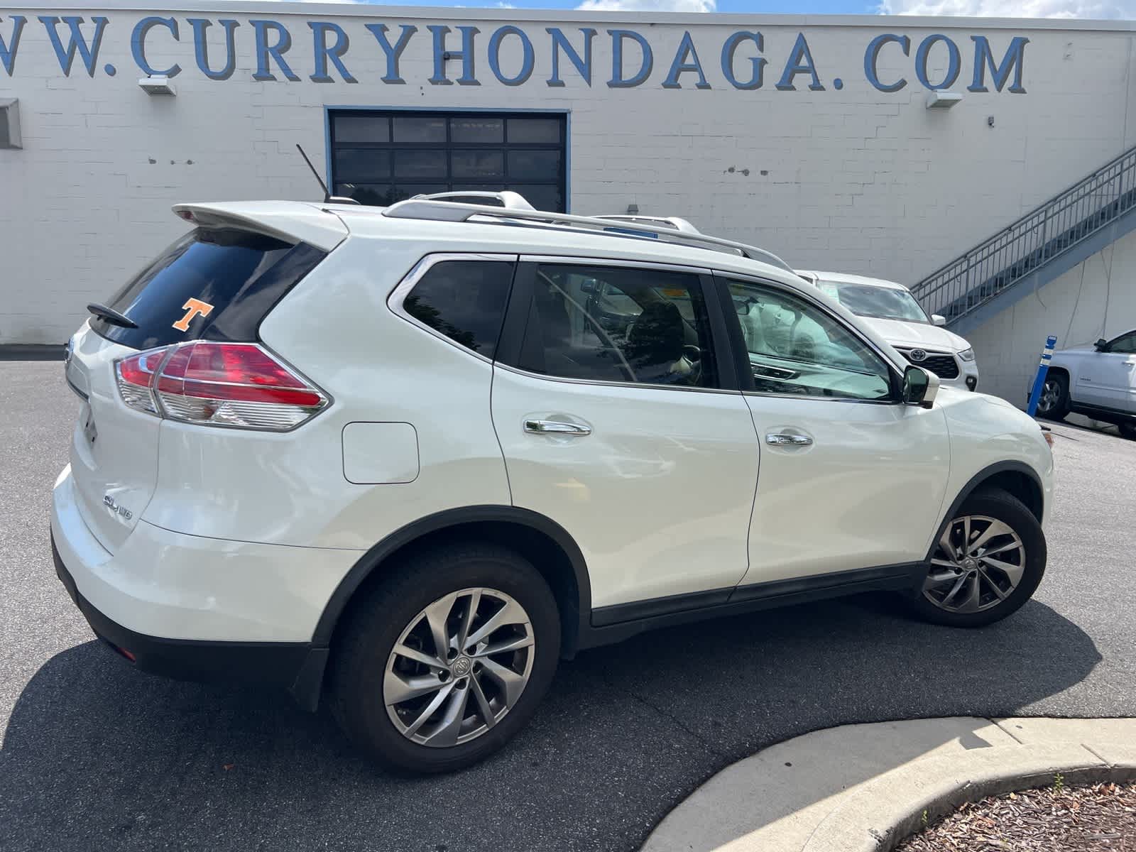 Thumbnail: 2015 Nissan Rogue - 12