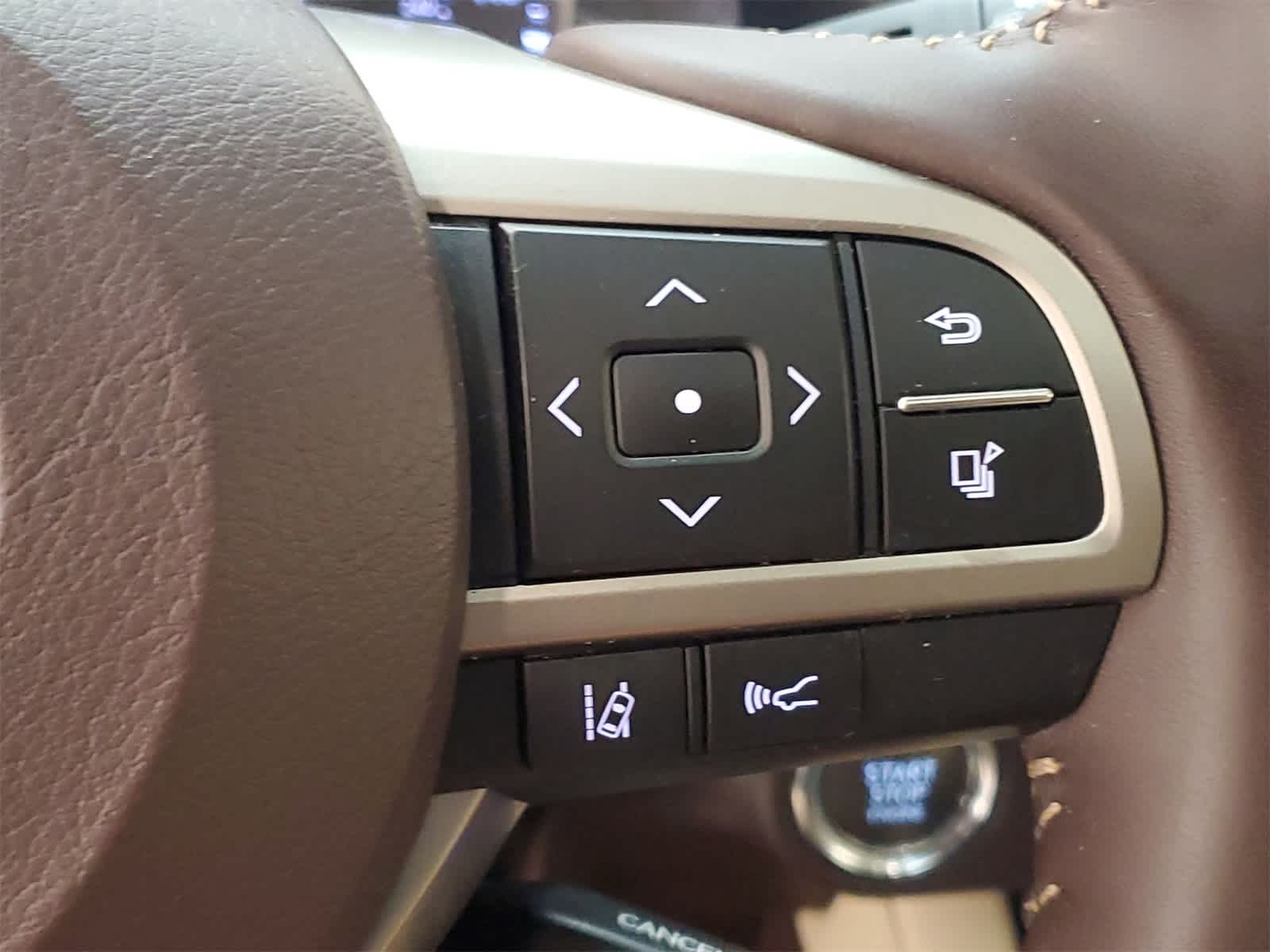 Thumbnail: 2018 Lexus RX - 14