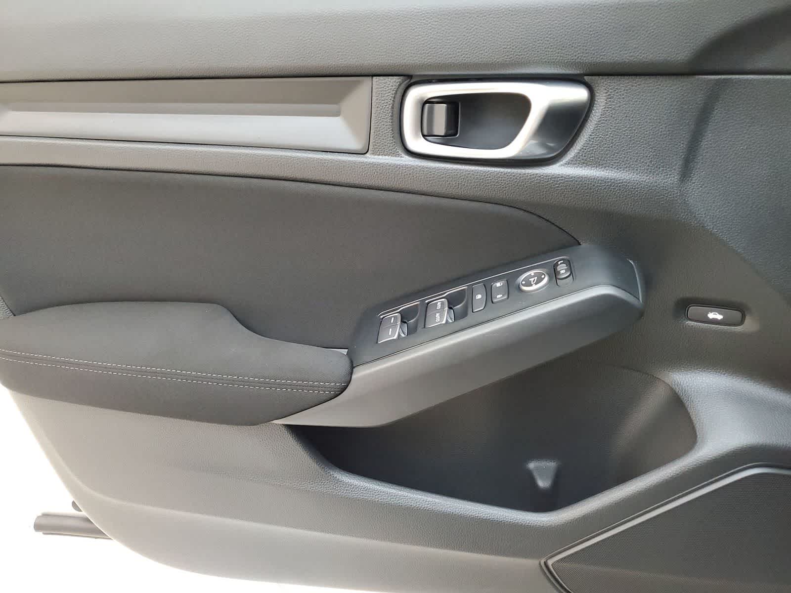 Thumbnail: 2024 Honda Civic - 14