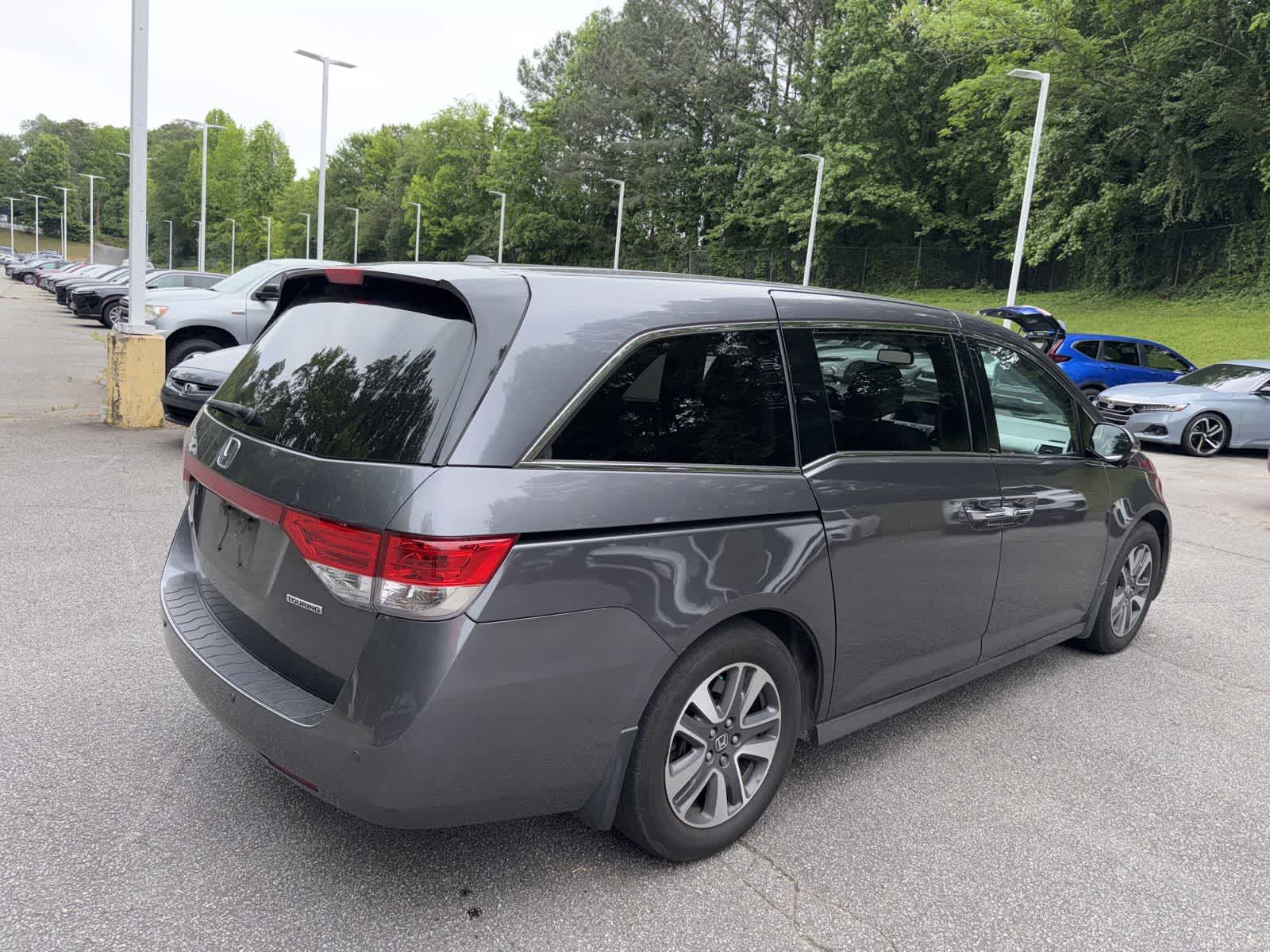 Thumbnail: 2017 Honda Odyssey - 10