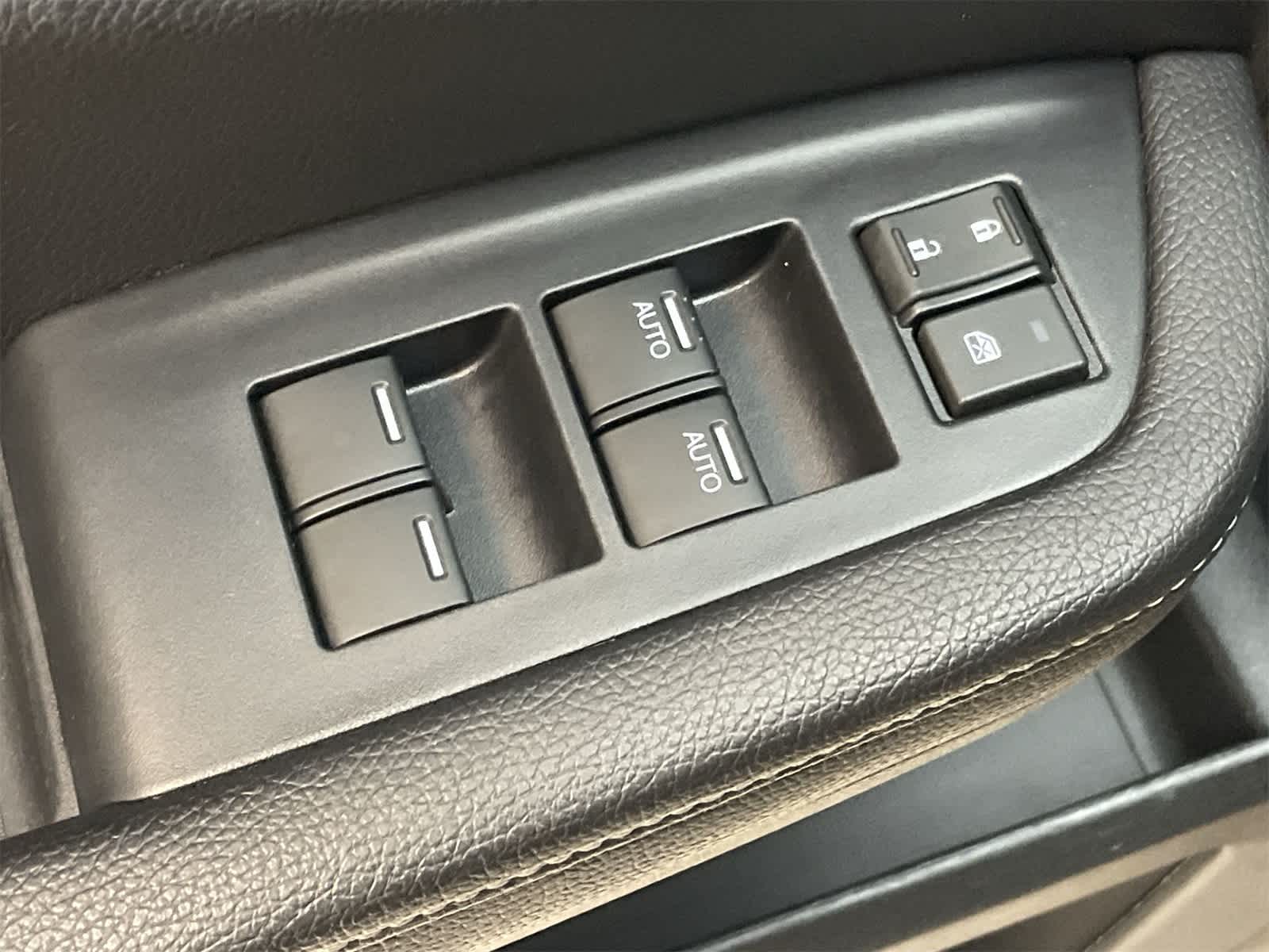 Thumbnail: 2025 Honda Ridgeline - 17