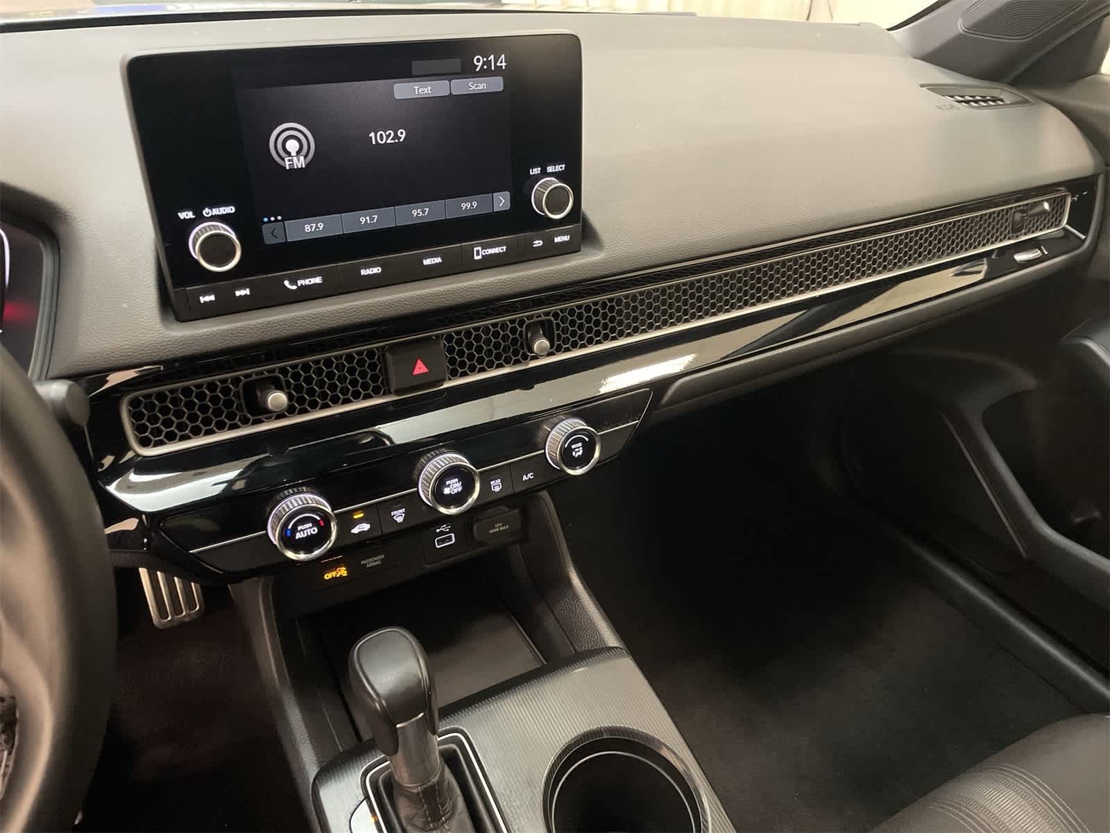 Thumbnail: 2024 Honda Civic - 27