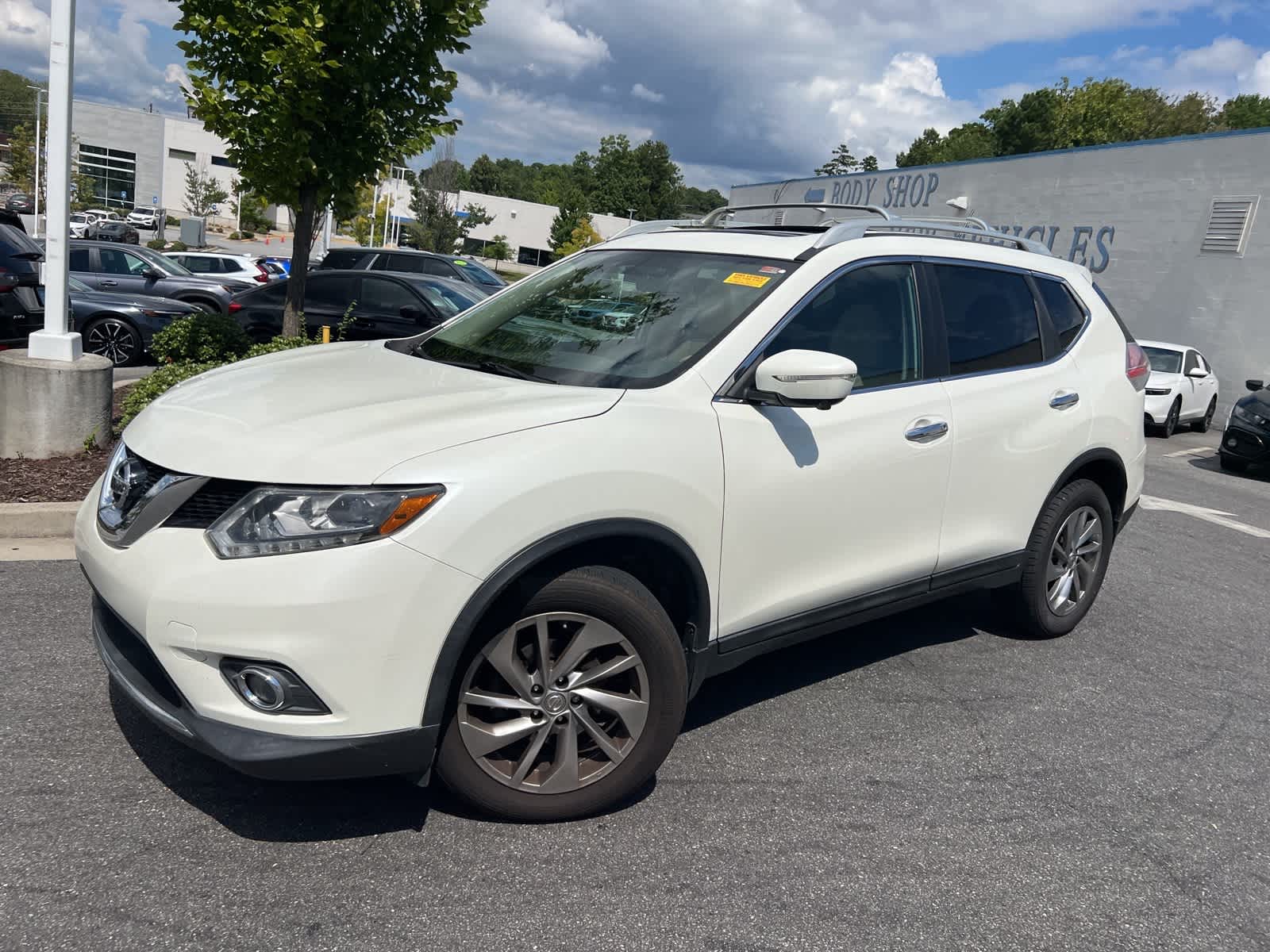 Thumbnail: 2015 Nissan Rogue - 5