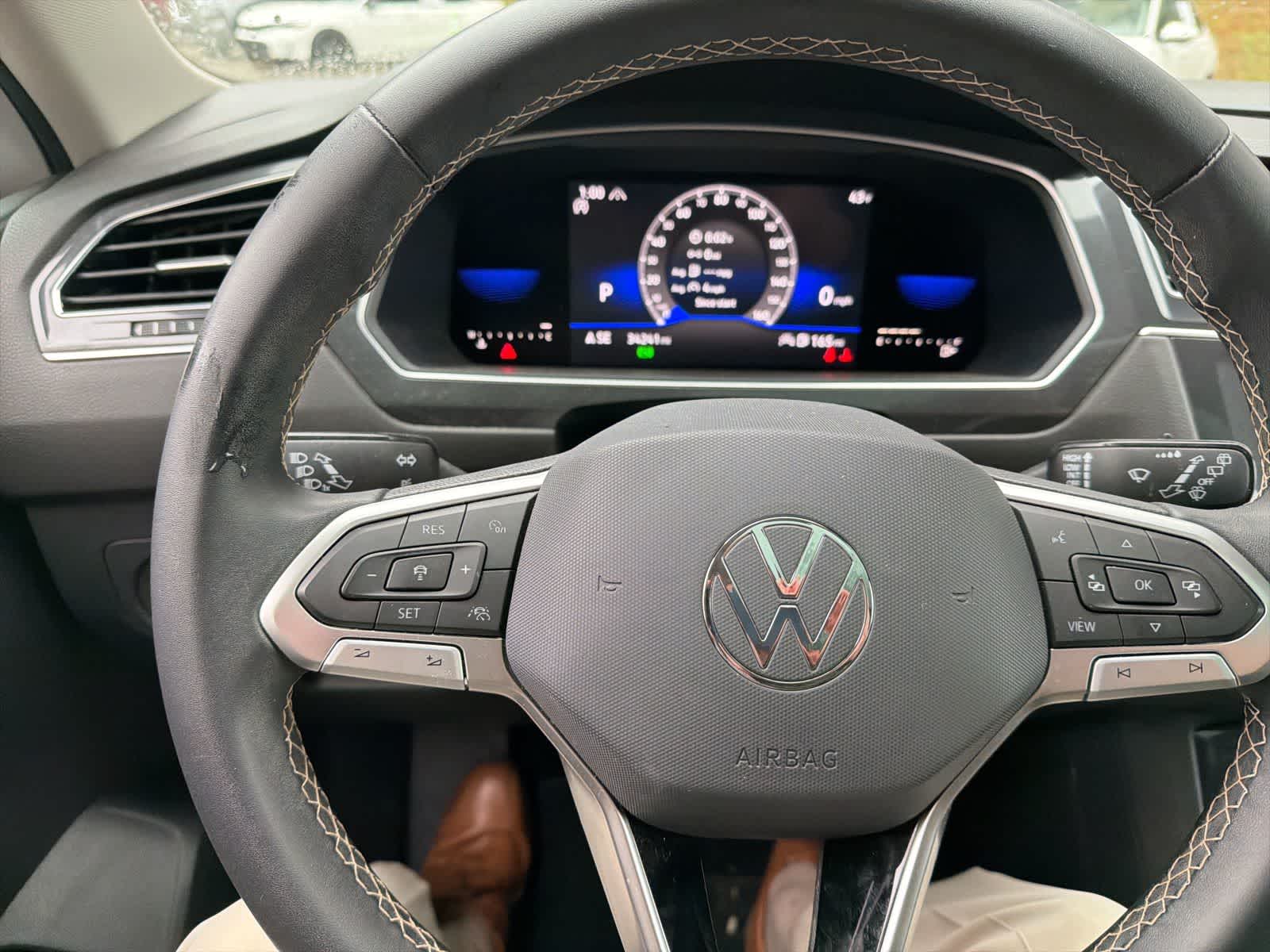 Thumbnail: 2022 Volkswagen Tiguan - 21