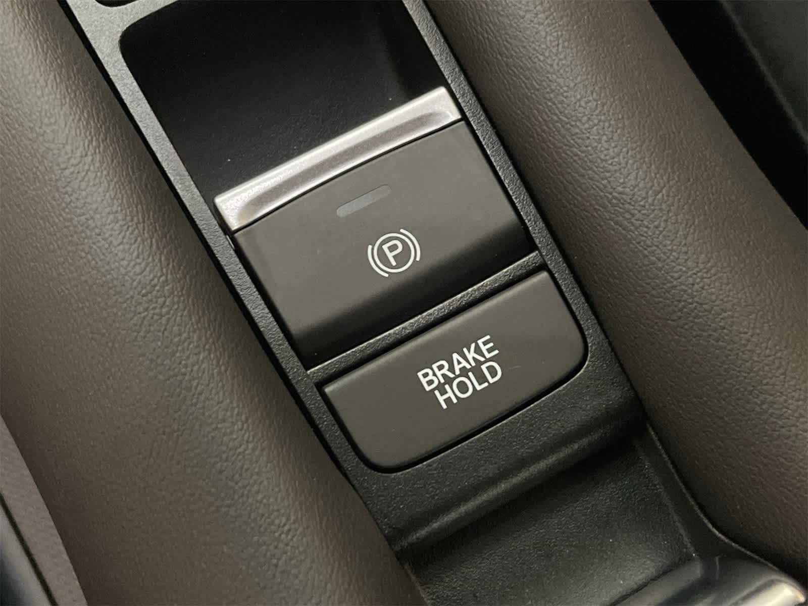 Thumbnail: 2025 Honda HR-V - 31