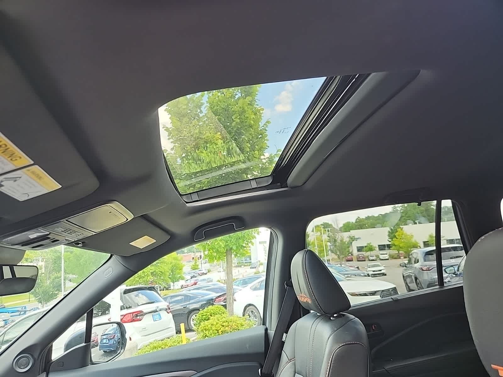 Thumbnail: 2022 Honda Pilot - 18