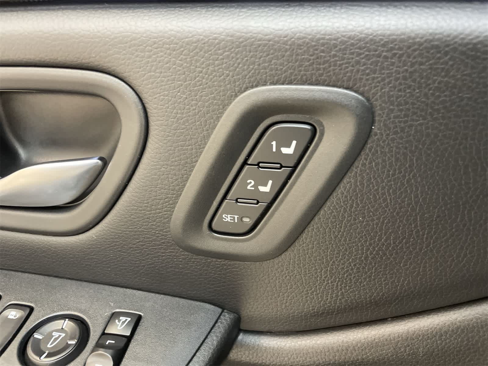 2023 Honda Pilot Elite 18