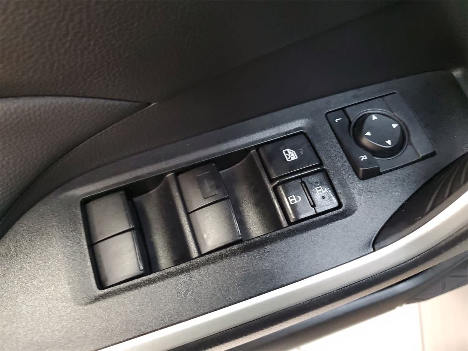 Thumbnail: 2025 Toyota RAV4 - 14