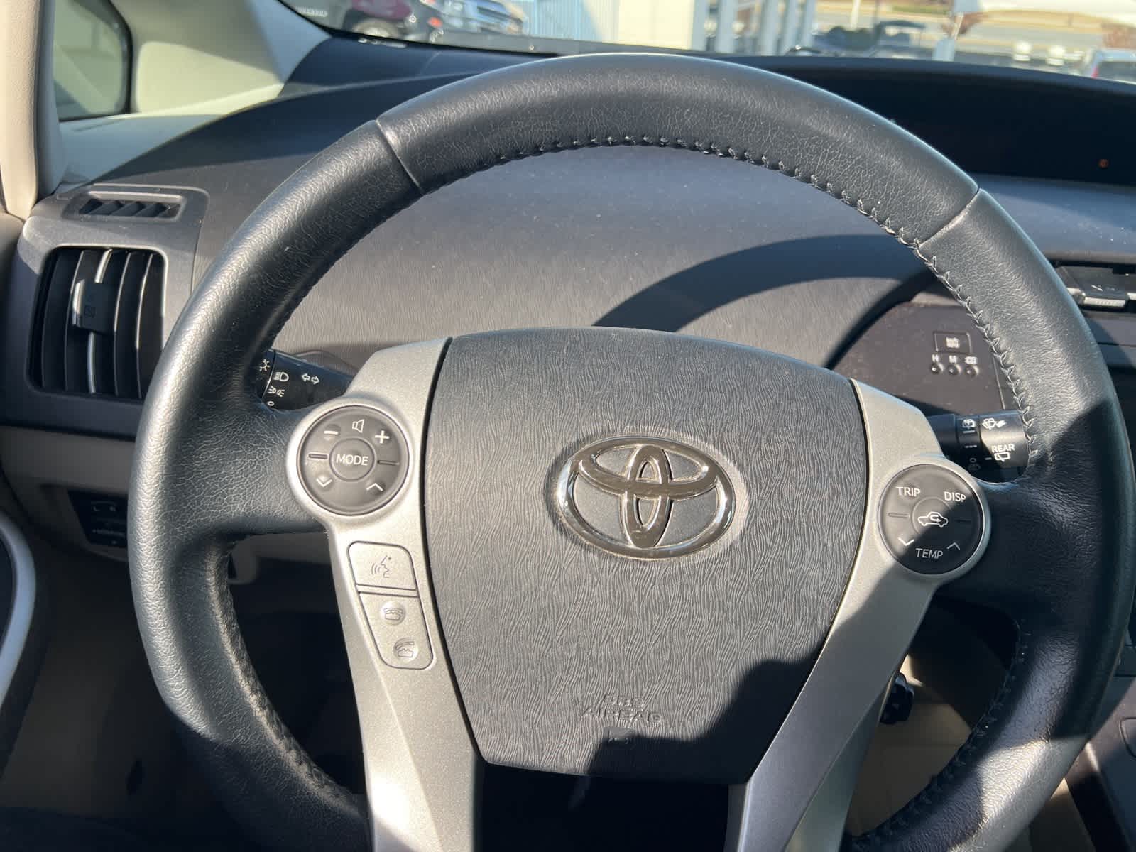 Thumbnail: 2011 Toyota Prius - 21