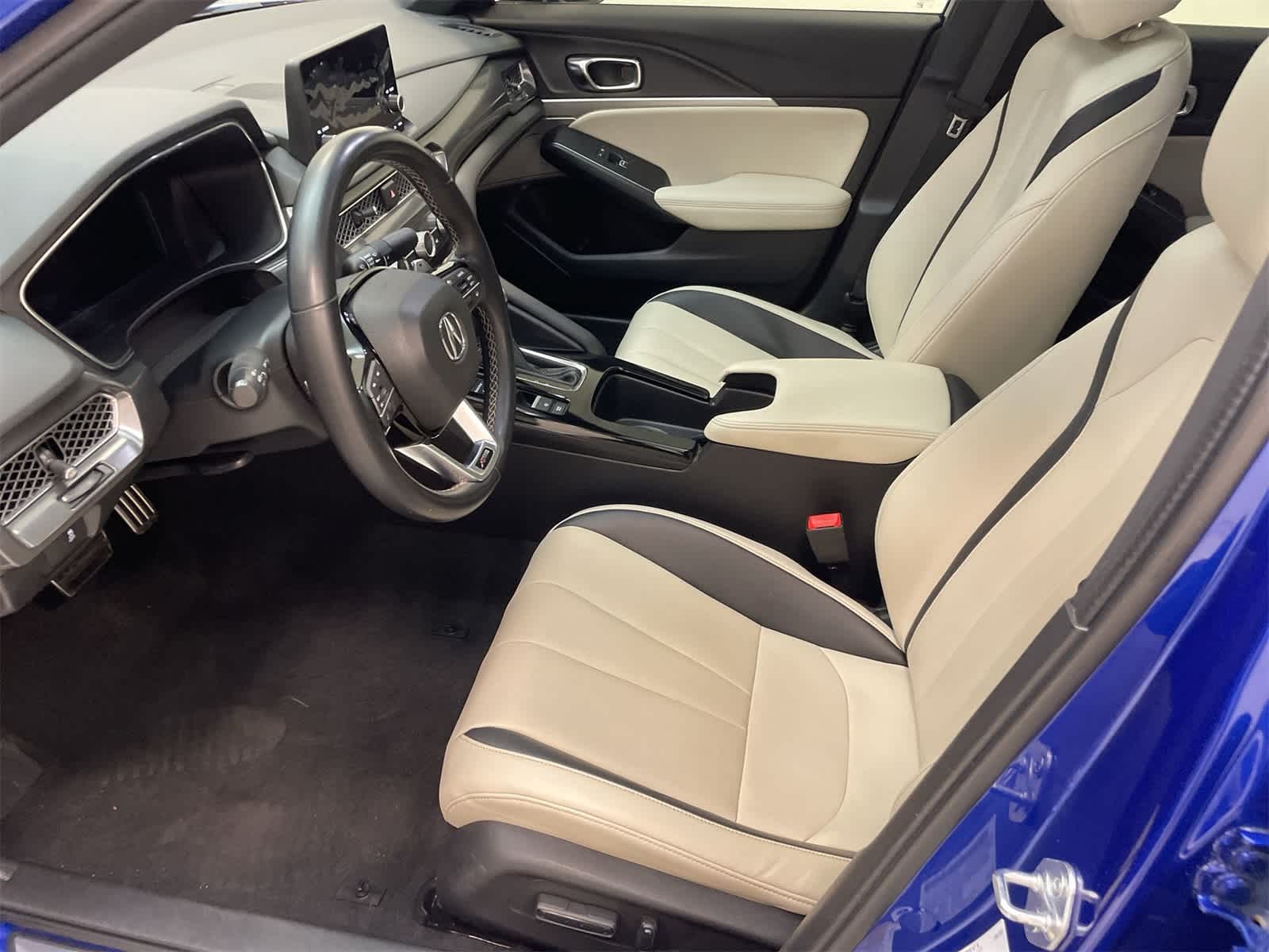 Thumbnail: 2023 Acura Integra - 18