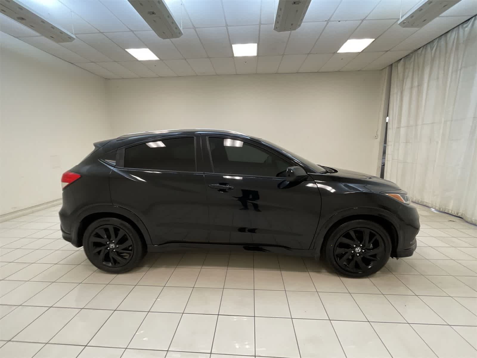 Thumbnail: 2022 Honda HR-V - 21