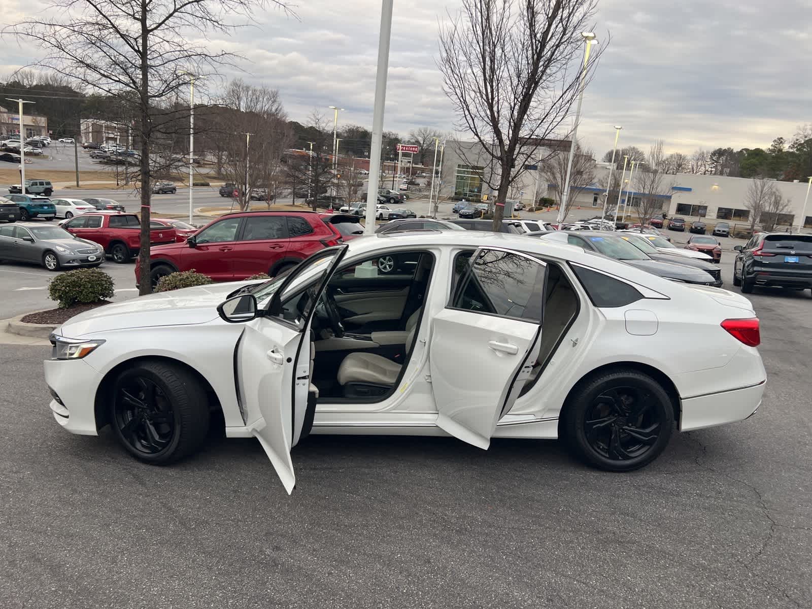 Thumbnail: 2018 Honda Accord - 17