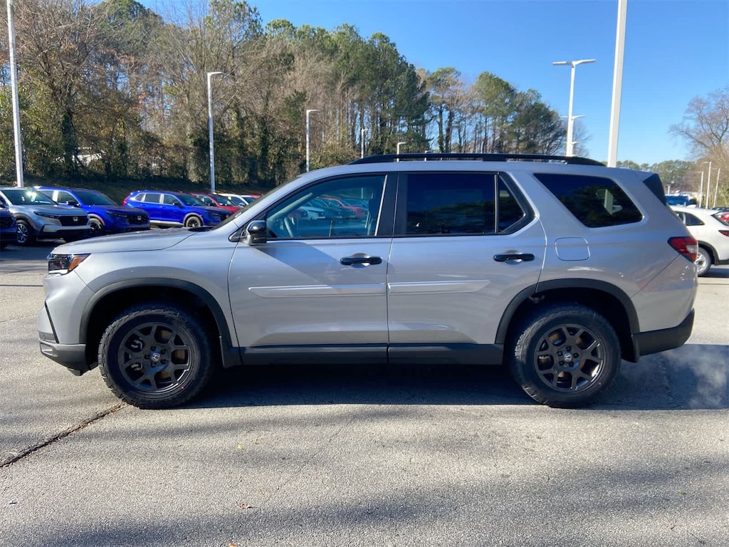 New 2025 Honda Pilot TrailSport SUV