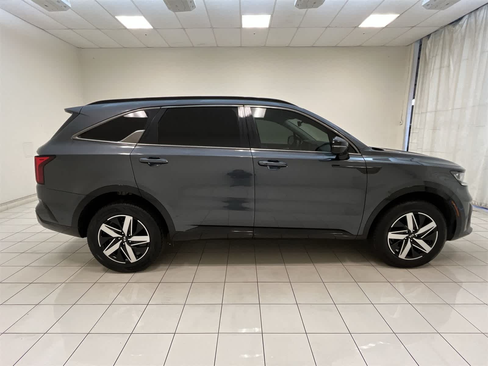 Thumbnail: 2021 Kia Sorento - 28