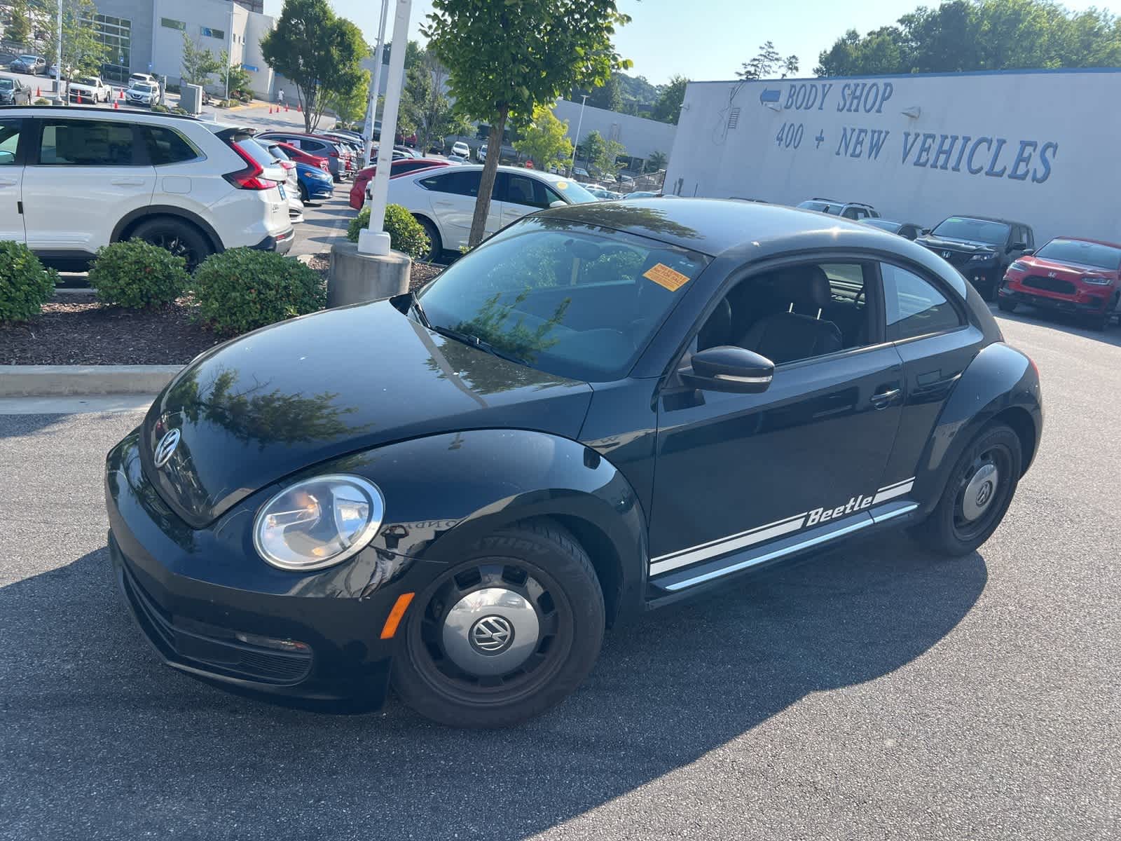 Thumbnail: 2013 Volkswagen Beetle - 4