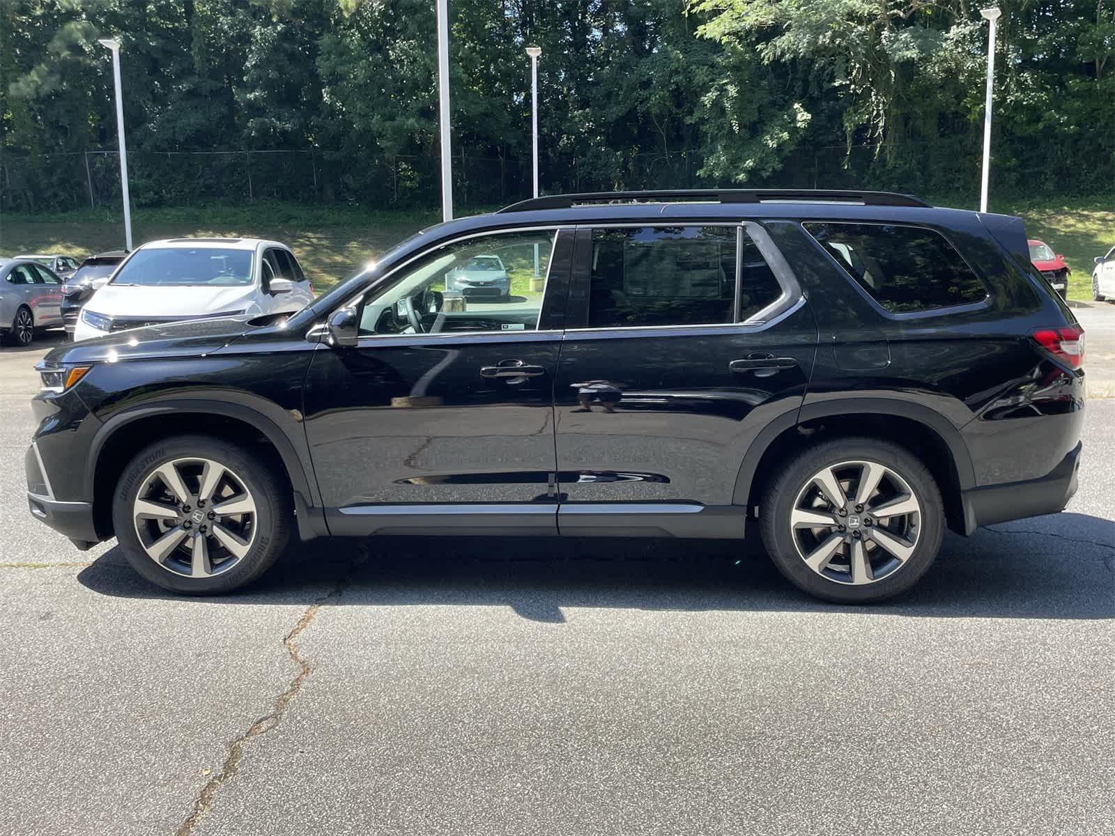 Thumbnail: 2025 Honda Pilot - 2