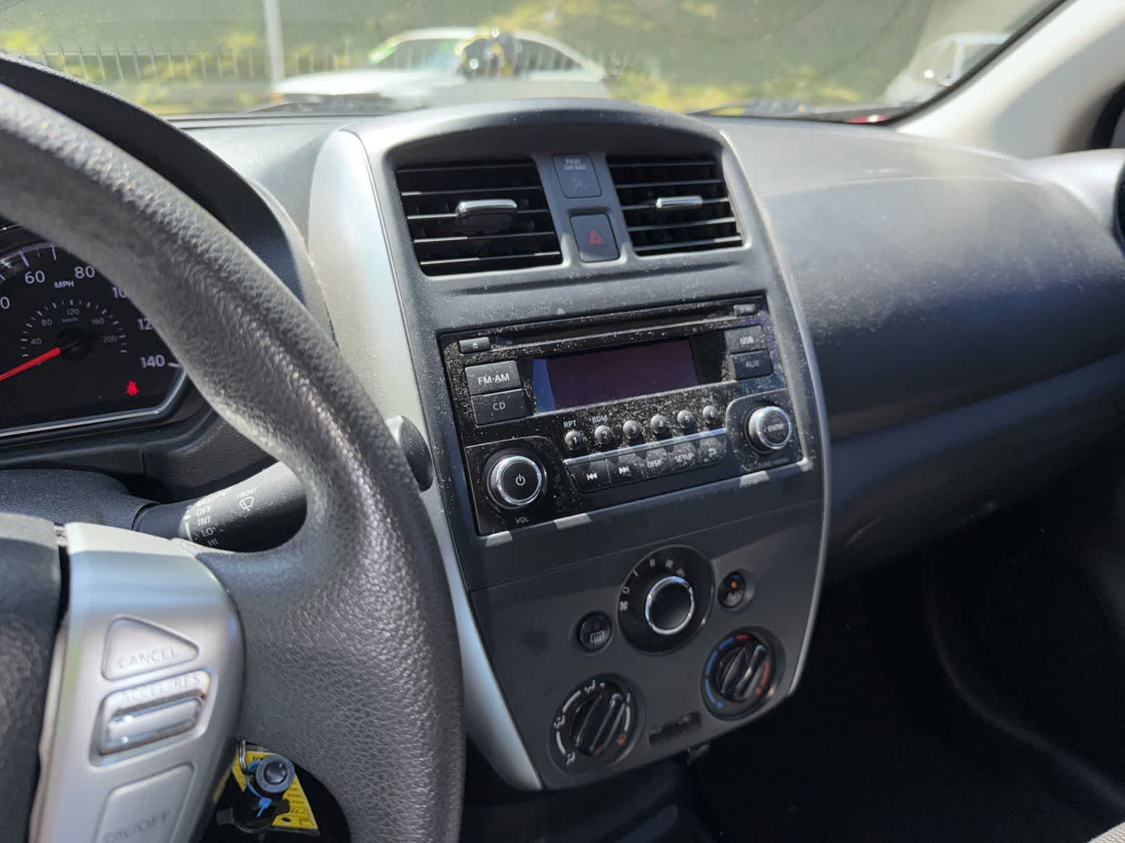 Thumbnail: 2015 Nissan Versa - 20