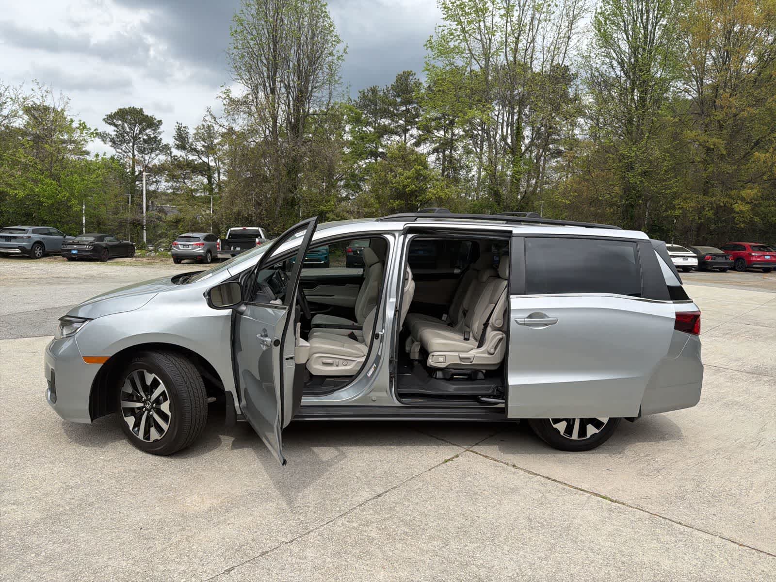 Thumbnail: 2025 Honda Odyssey - 17