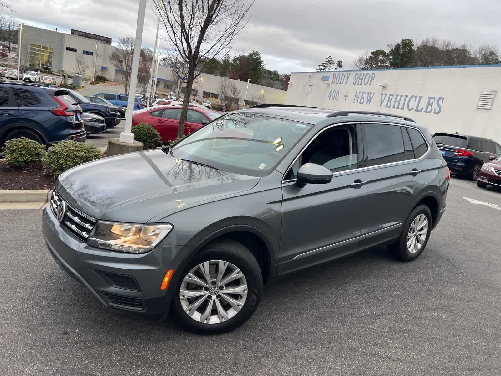 2018 Volkswagen Tiguan SE photo 4
