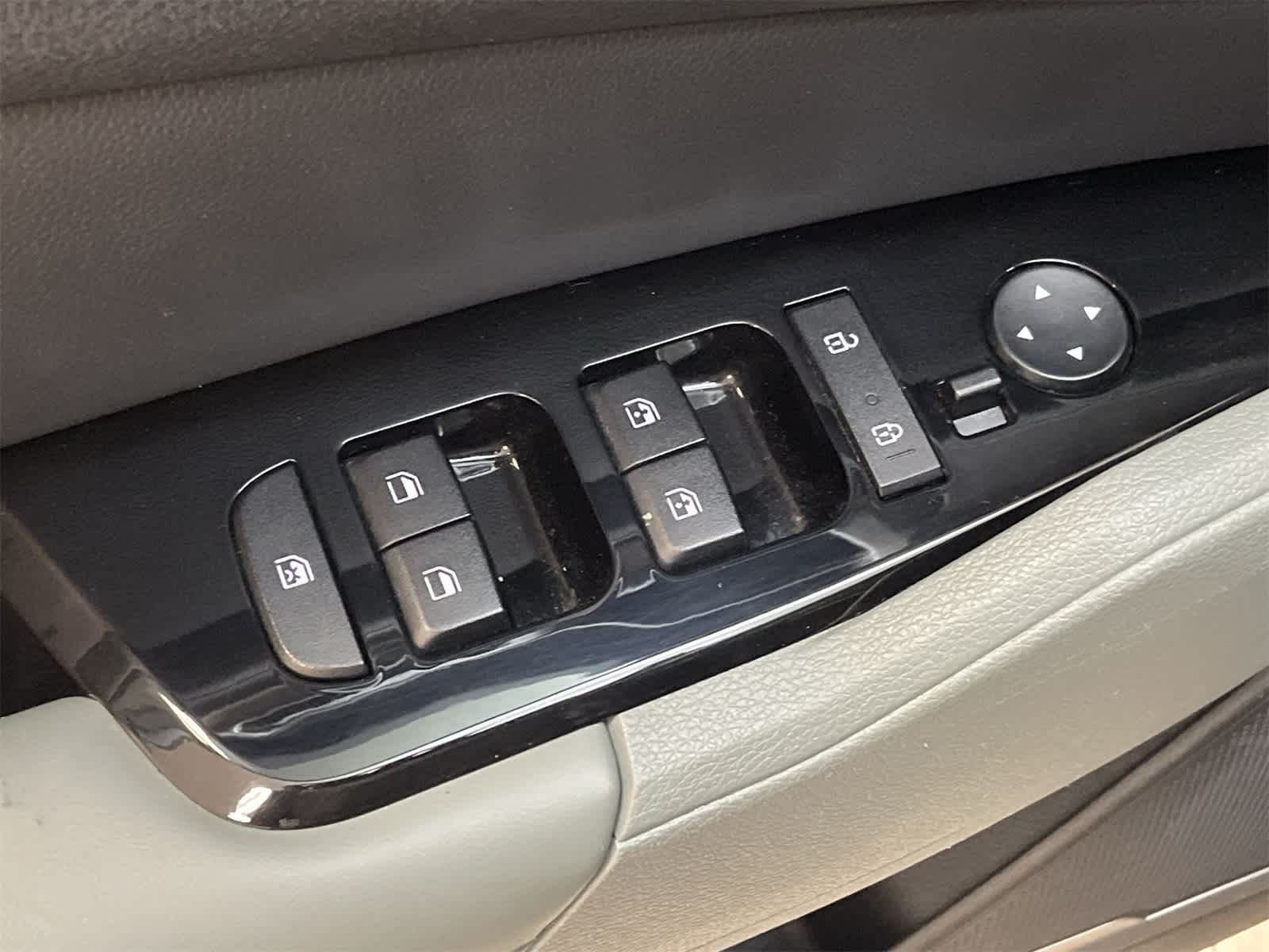 Thumbnail: 2023 Kia Sportage - 18