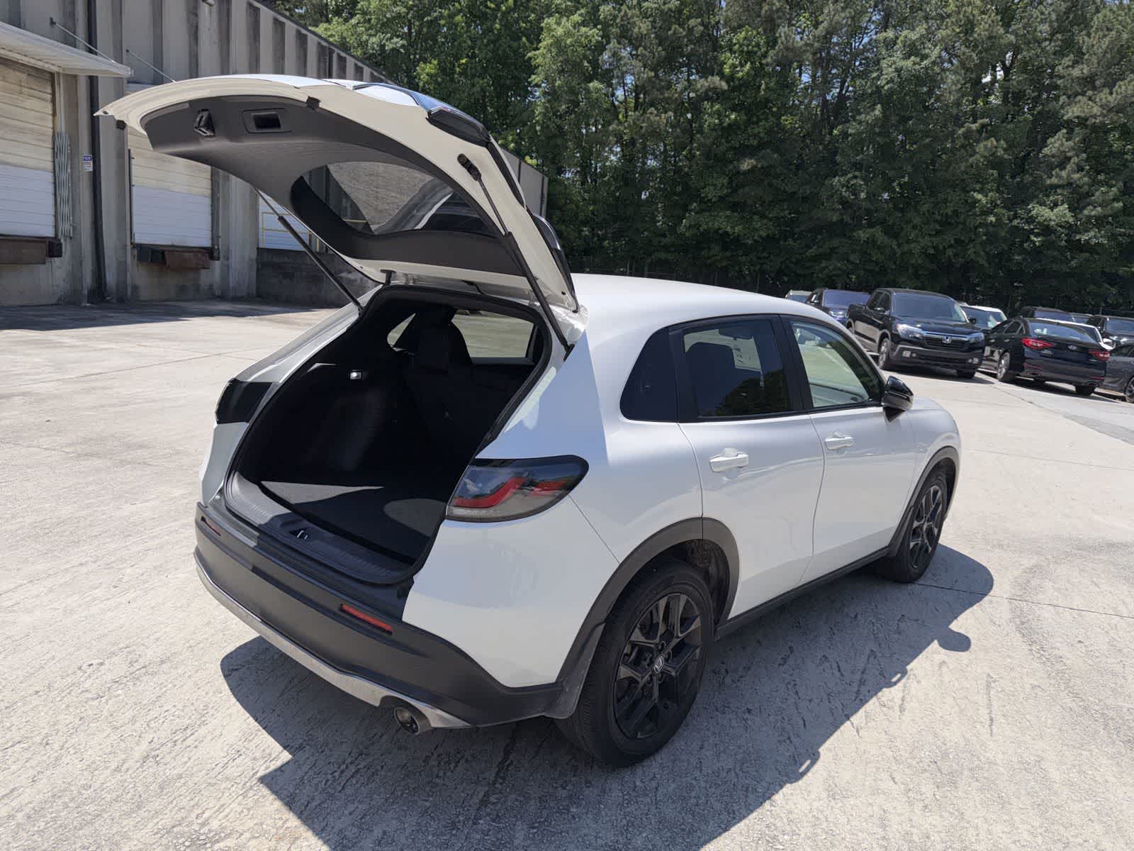 Thumbnail: 2025 Honda HR-V - 10