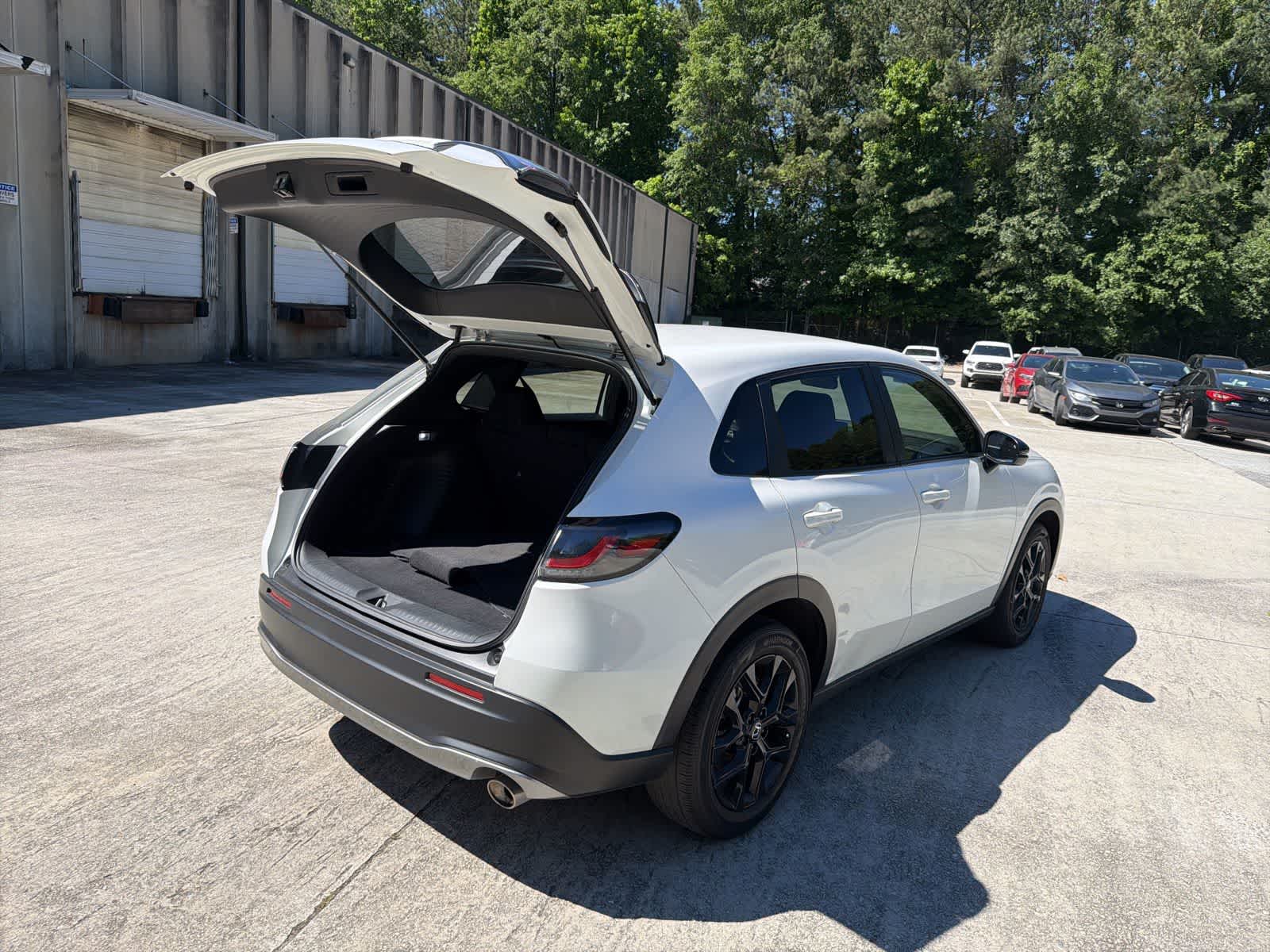 Thumbnail: 2025 Honda HR-V - 9