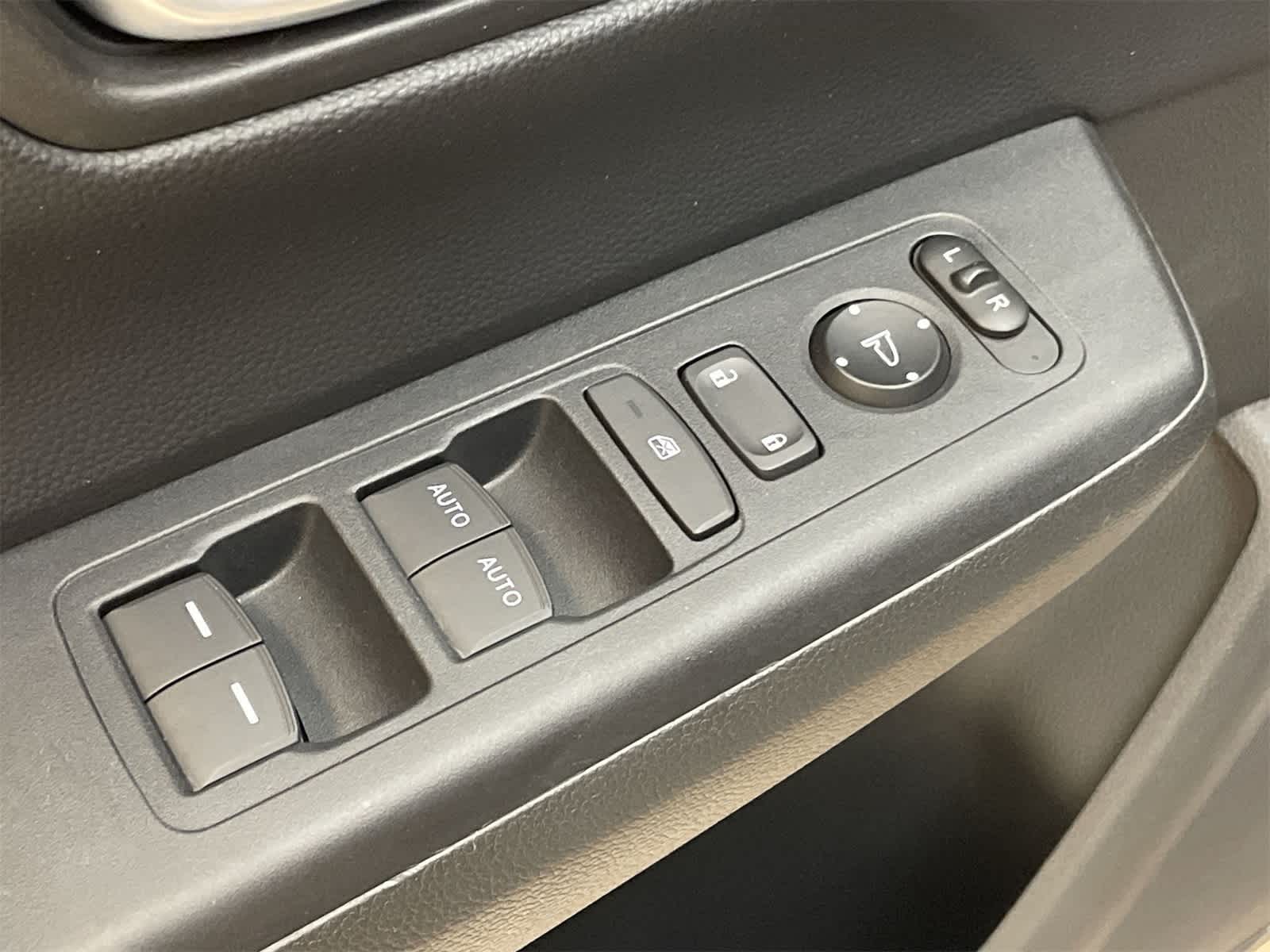 Thumbnail: 2023 Honda CR-V - 17