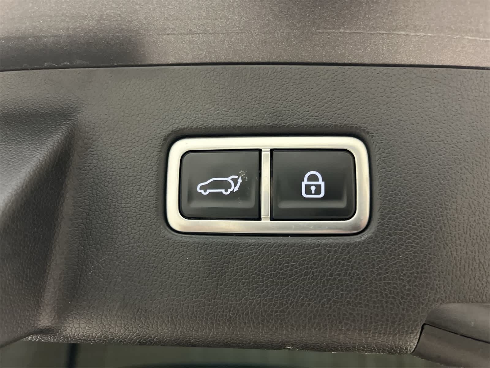 Thumbnail: 2021 Kia Sorento - 24