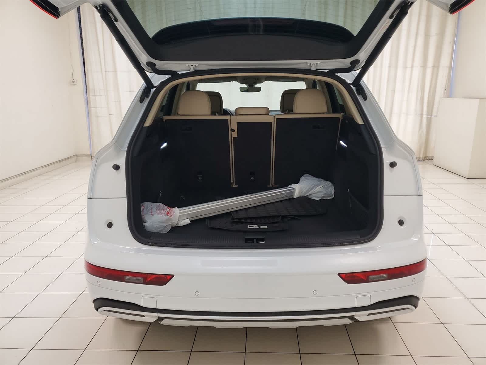 Thumbnail: 2024 Audi Q5 - 22