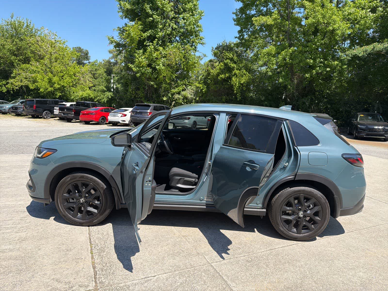 Thumbnail: 2025 Honda HR-V - 19