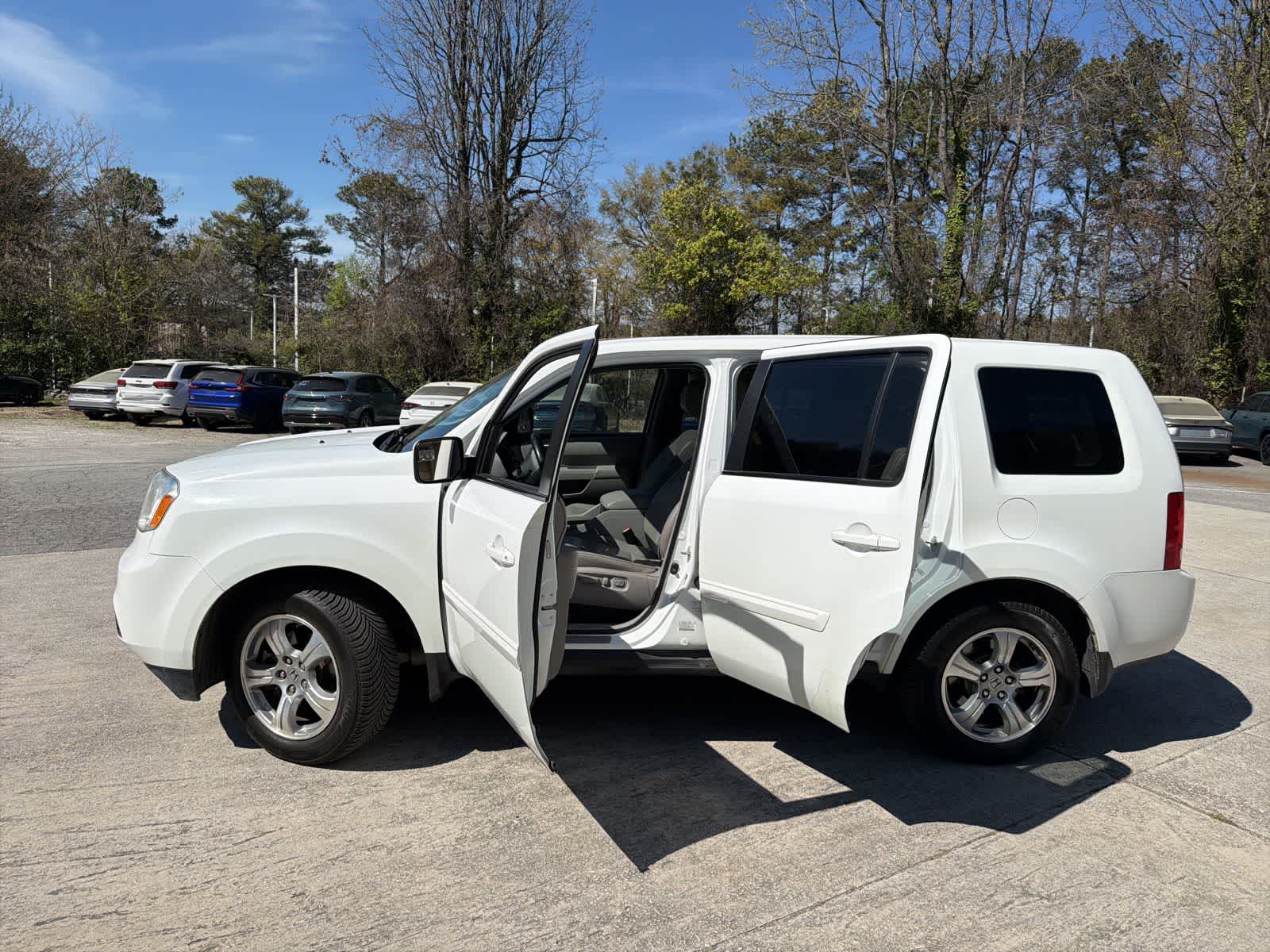 Thumbnail: 2015 Honda Pilot - 17