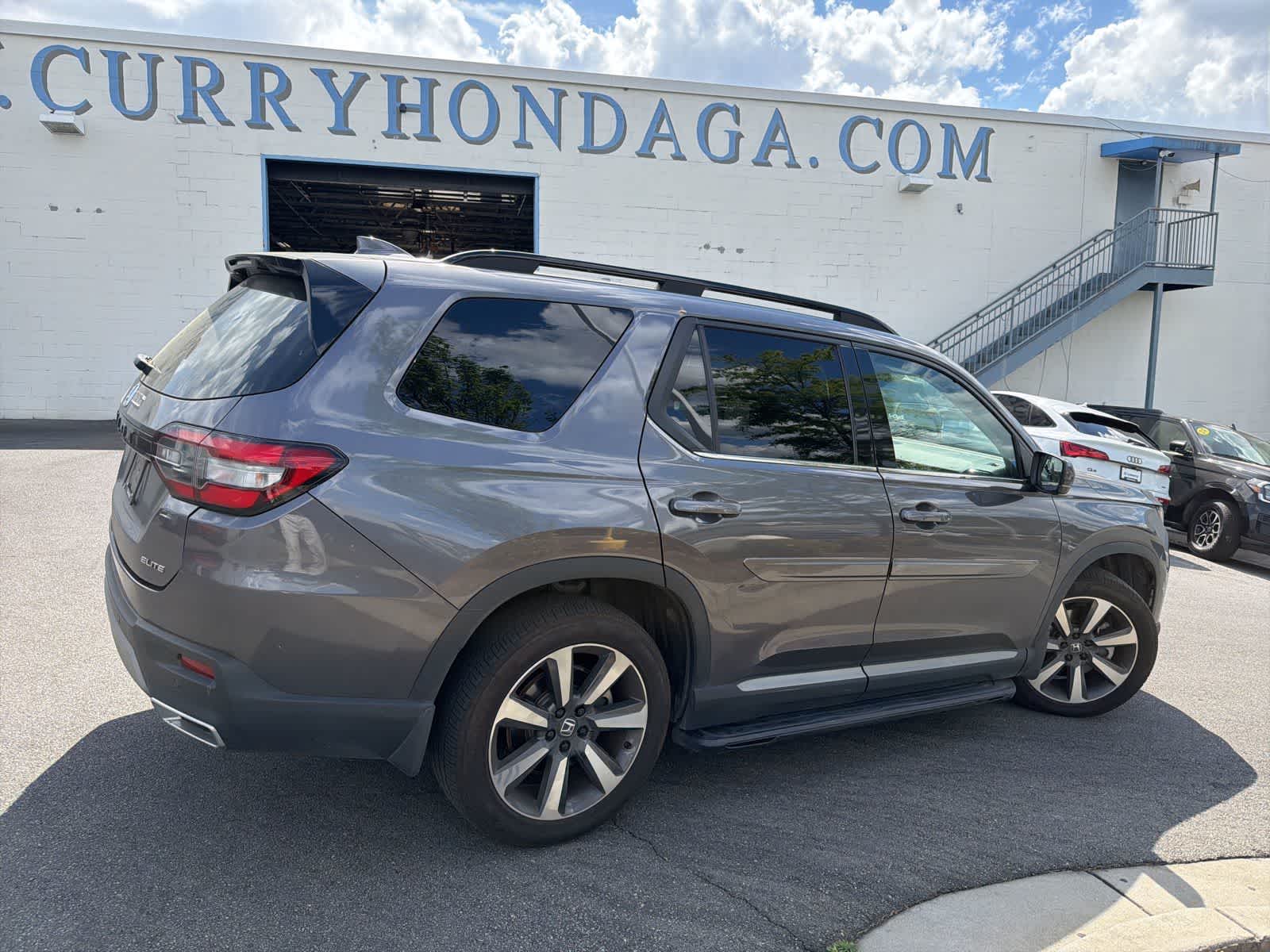 Thumbnail: 2023 Honda Pilot - 11