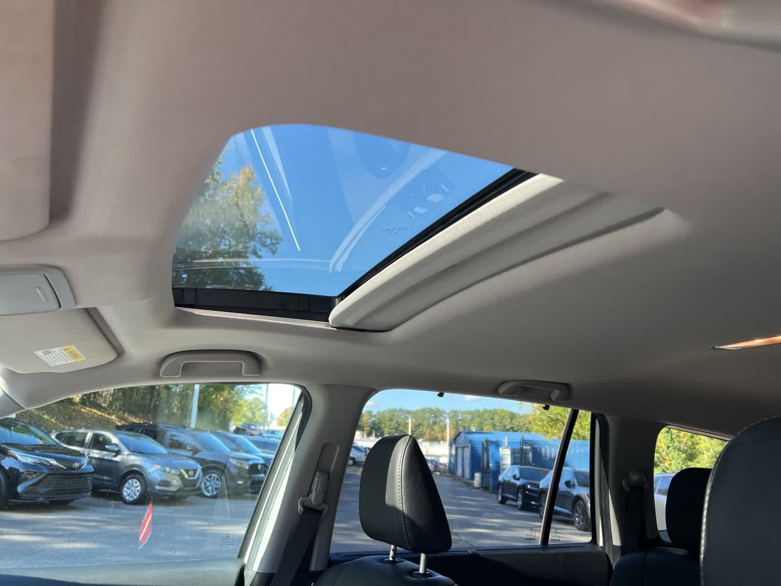 Thumbnail: 2019 Honda Pilot - 19