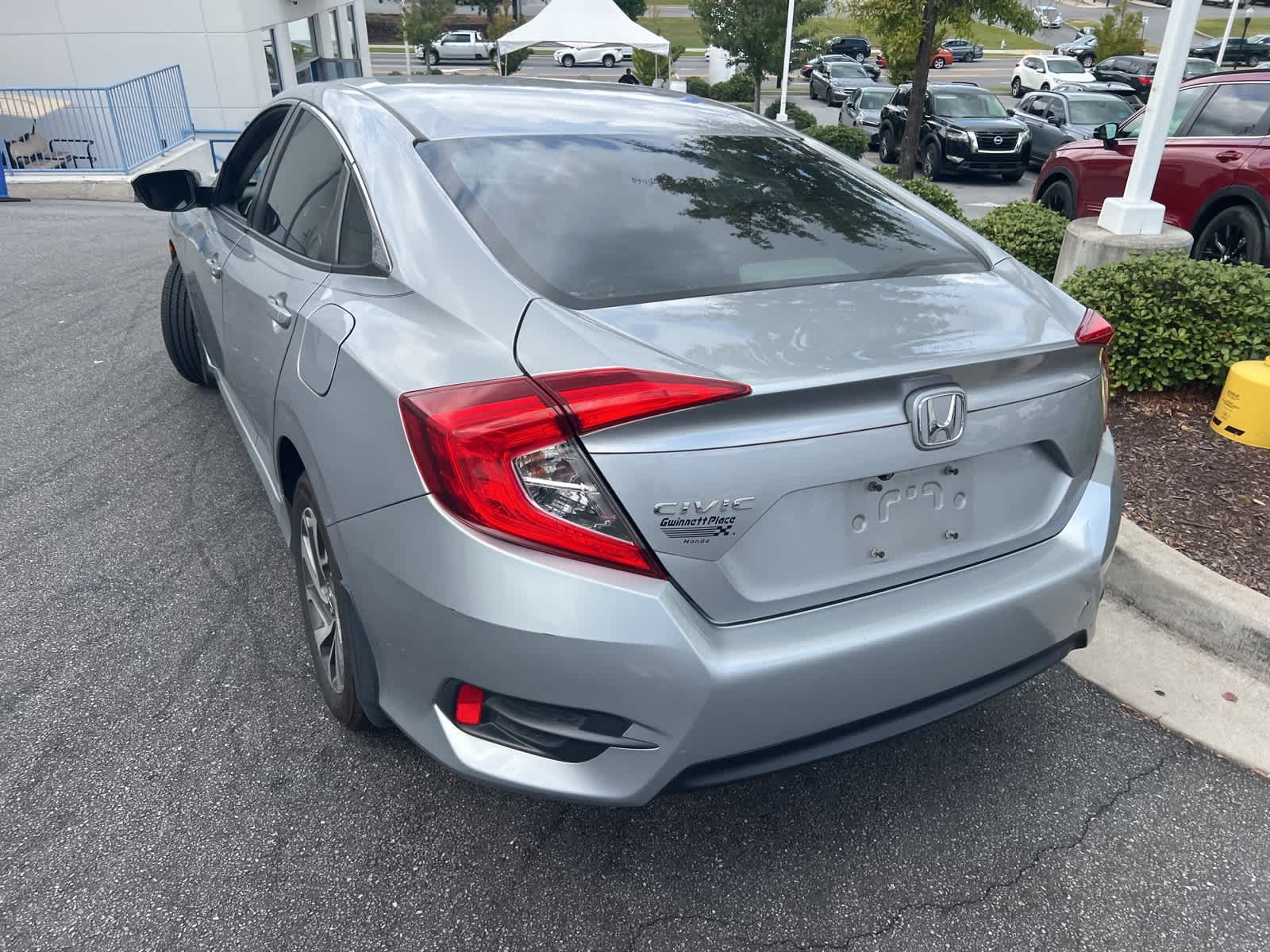 Thumbnail: 2016 Honda Civic - 8