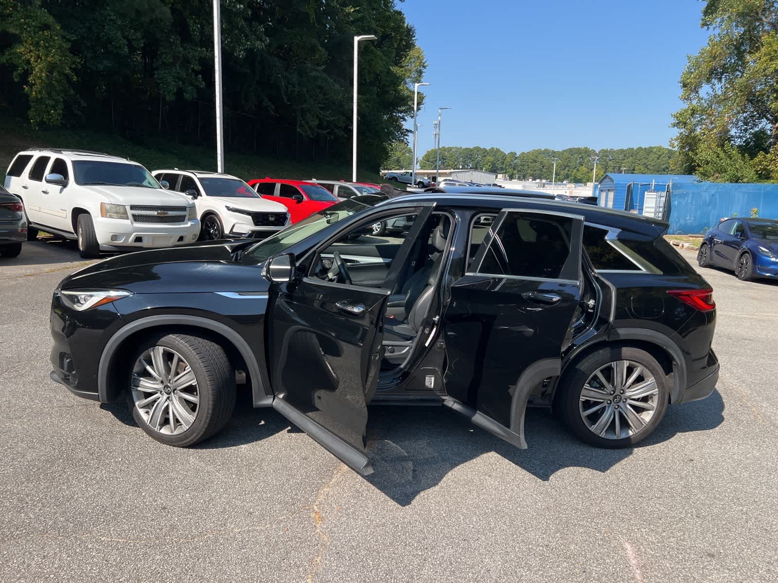 Thumbnail: 2021 INFINITI QX50 - 17