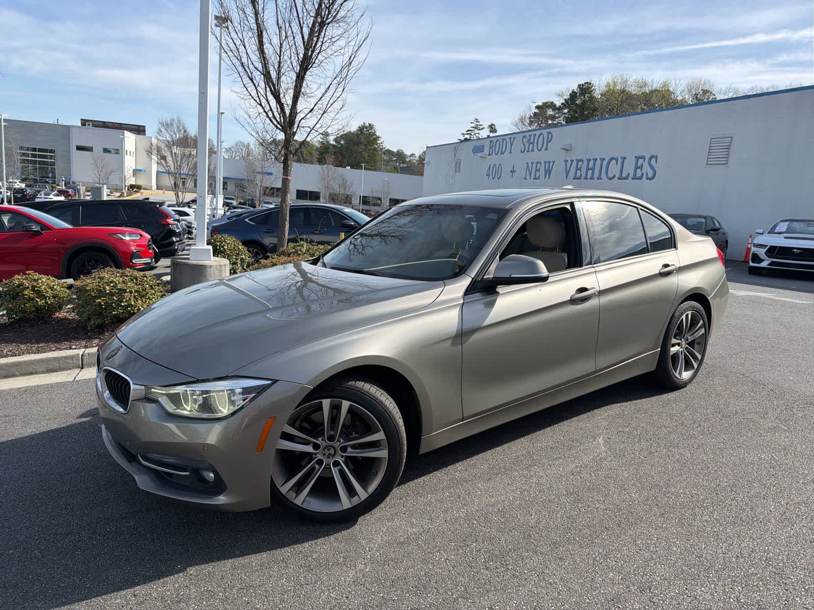 Thumbnail: 2016 BMW 3 Series - 5