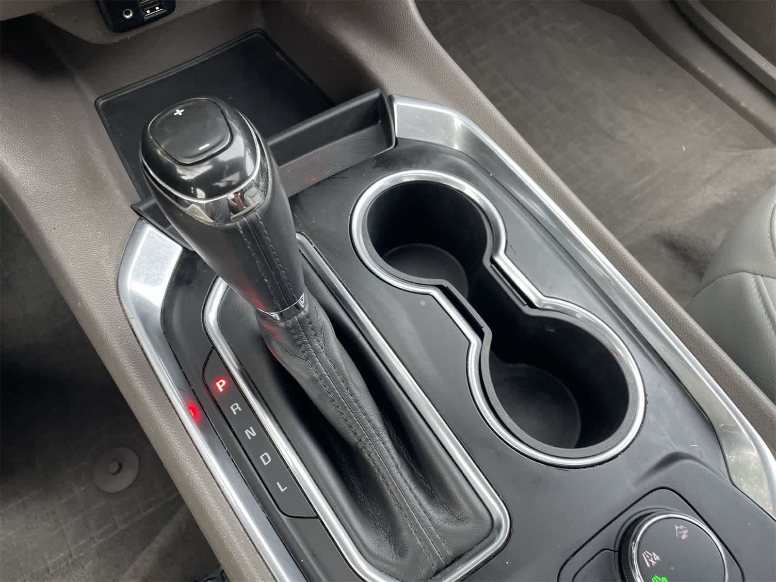 Thumbnail: 2020 Chevrolet Traverse - 10