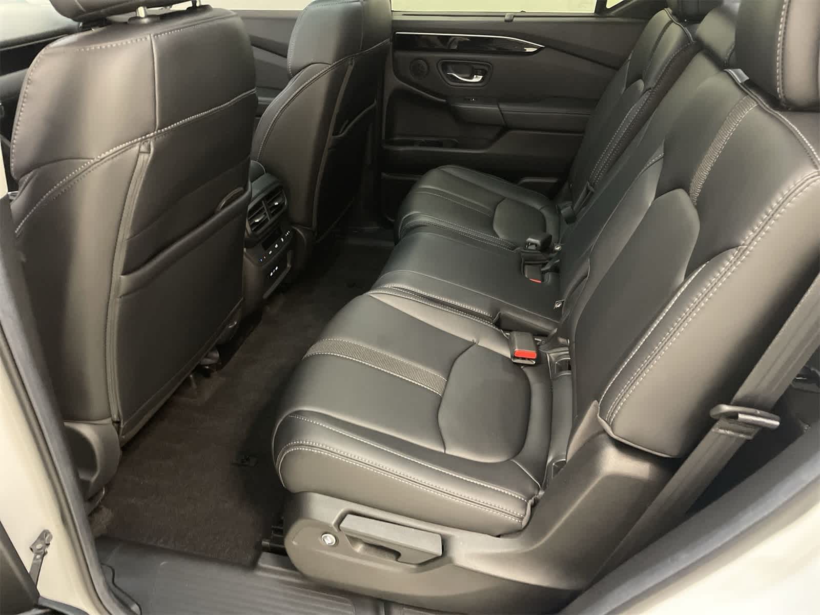 Thumbnail: 2024 Honda Pilot - 22